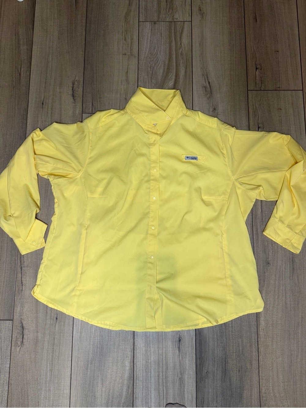 Columbia Men\'s Bright Yellow Button-Down Long Sleeve Shirt Columbia Men\'s Bright Yellow Button-Down Long Sleeve Shirt