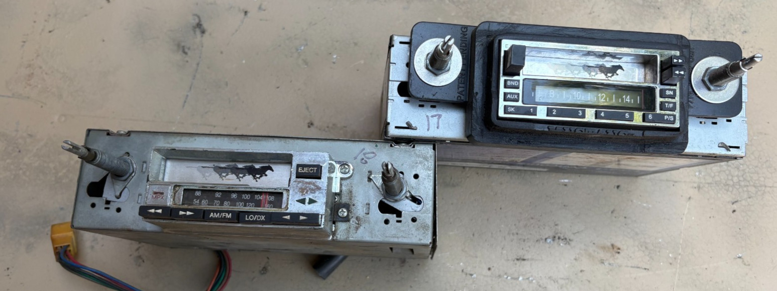 Custom Autosound Radio AM/FM Mustang 1965-1966 Used 2 Radios Unk Condition 17