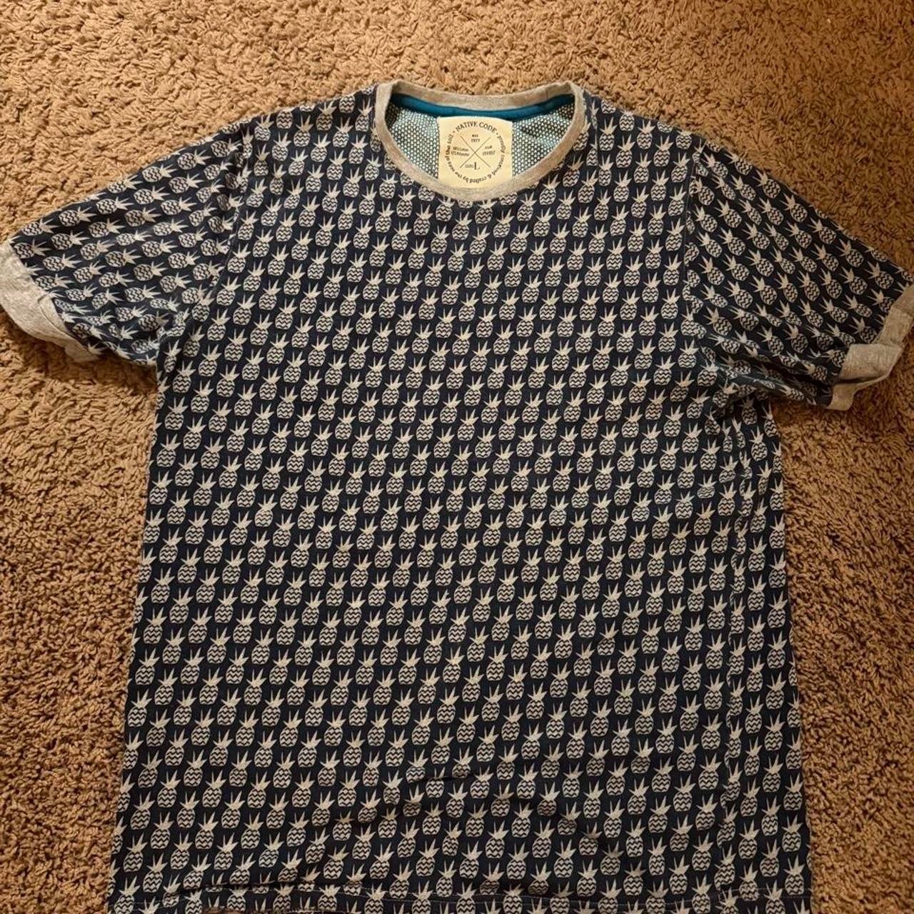 Native Code Blue & Gray Pineapple Tee, Size L