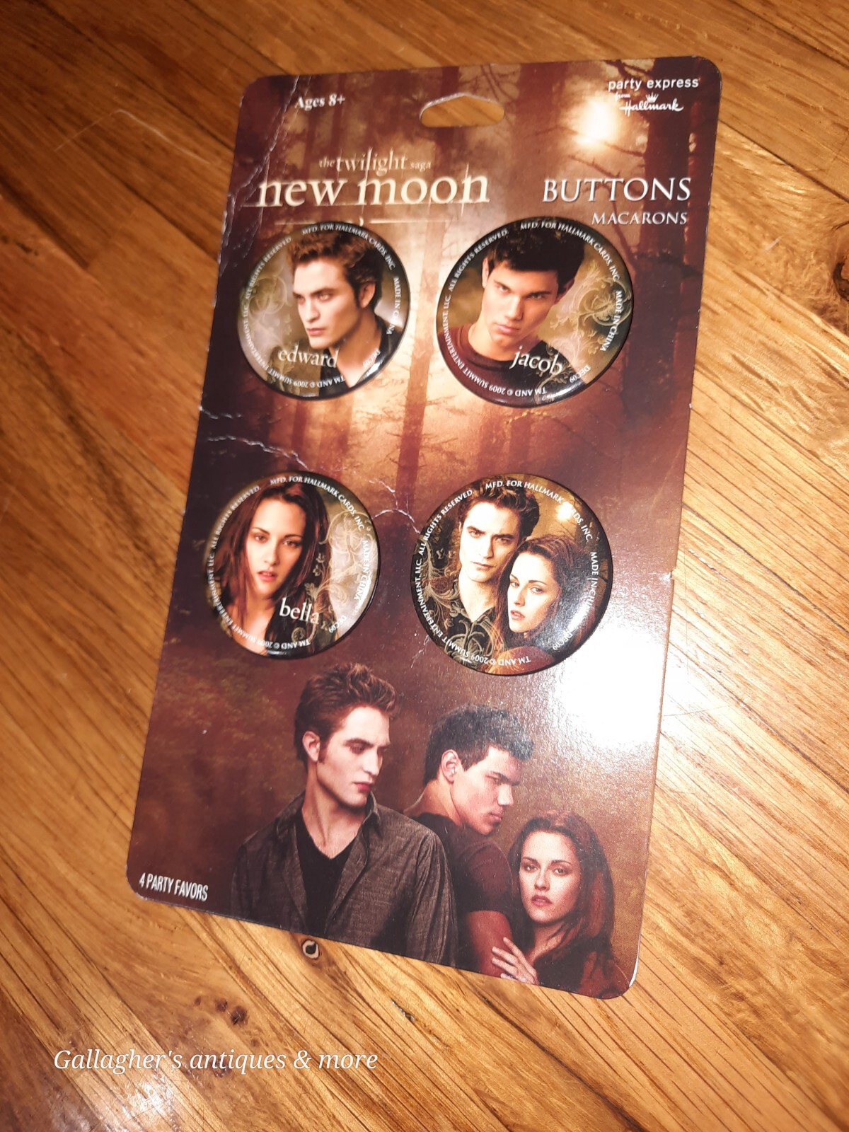 Rare 2009 Summit Entertainment Hallmark Cards Twilight Pinback Button Pin  Set