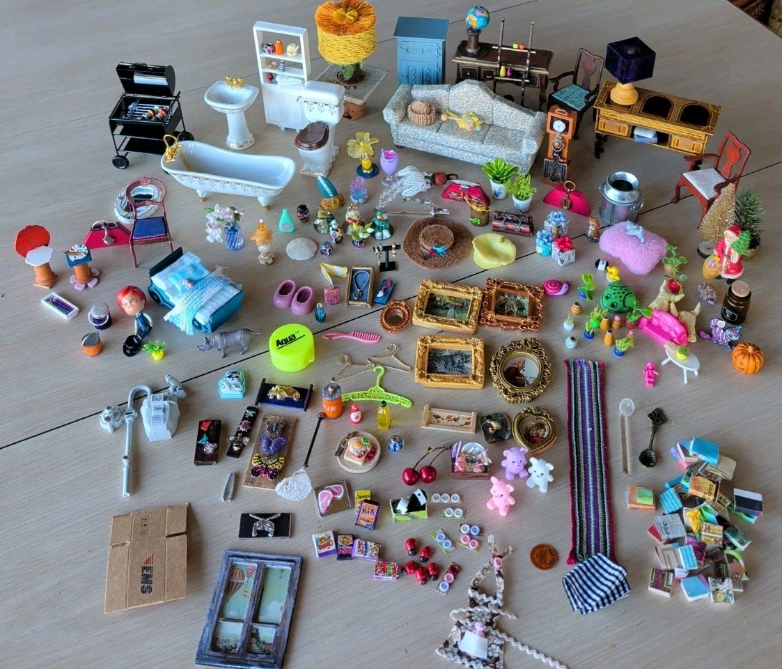200 + Pieces Vtg Miniture Dollhouse Furniture Micro Mini Accessories Lot 