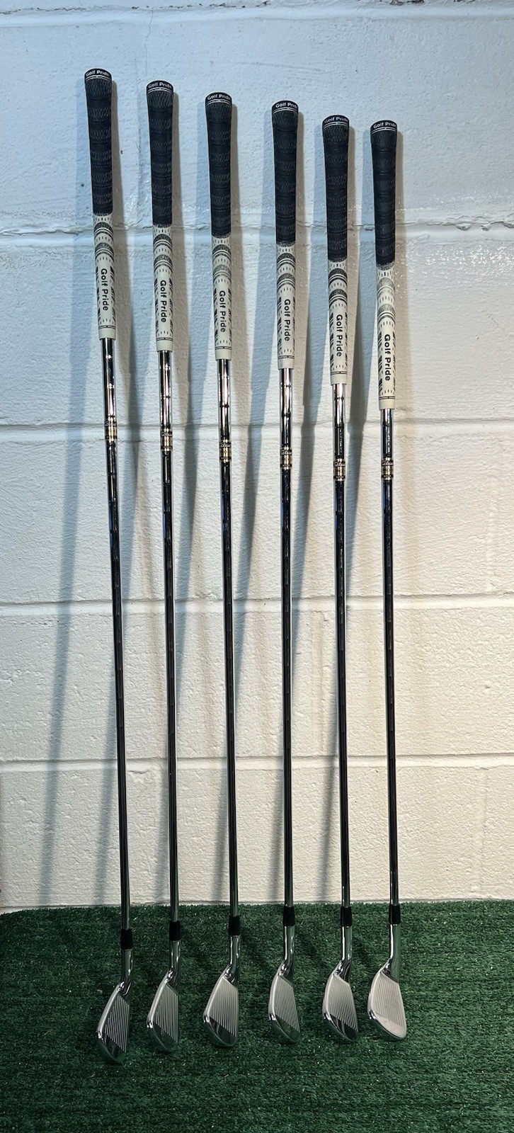 Titleist AP2 Forged Iron Set 5-PW RH Titleist PRO-100 Stiff Shafts VGC