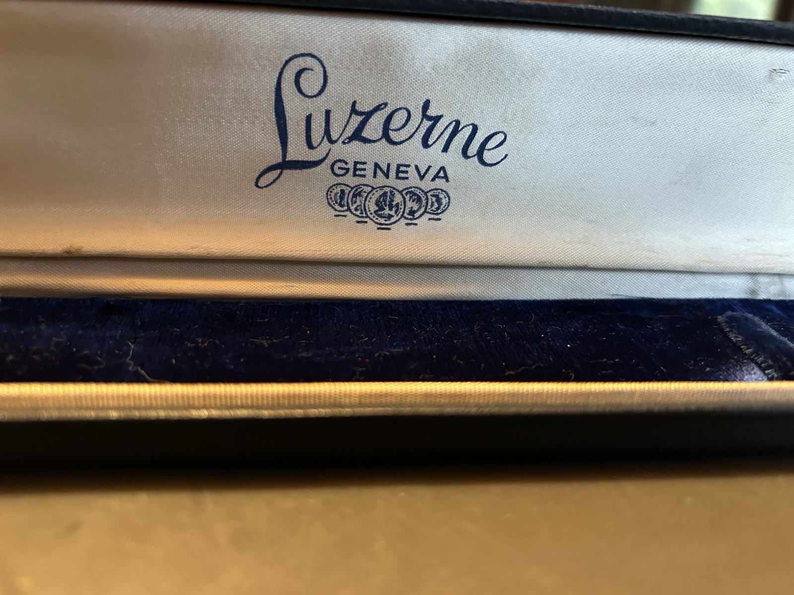 vintage luzerne watch presentation case blue velvet 