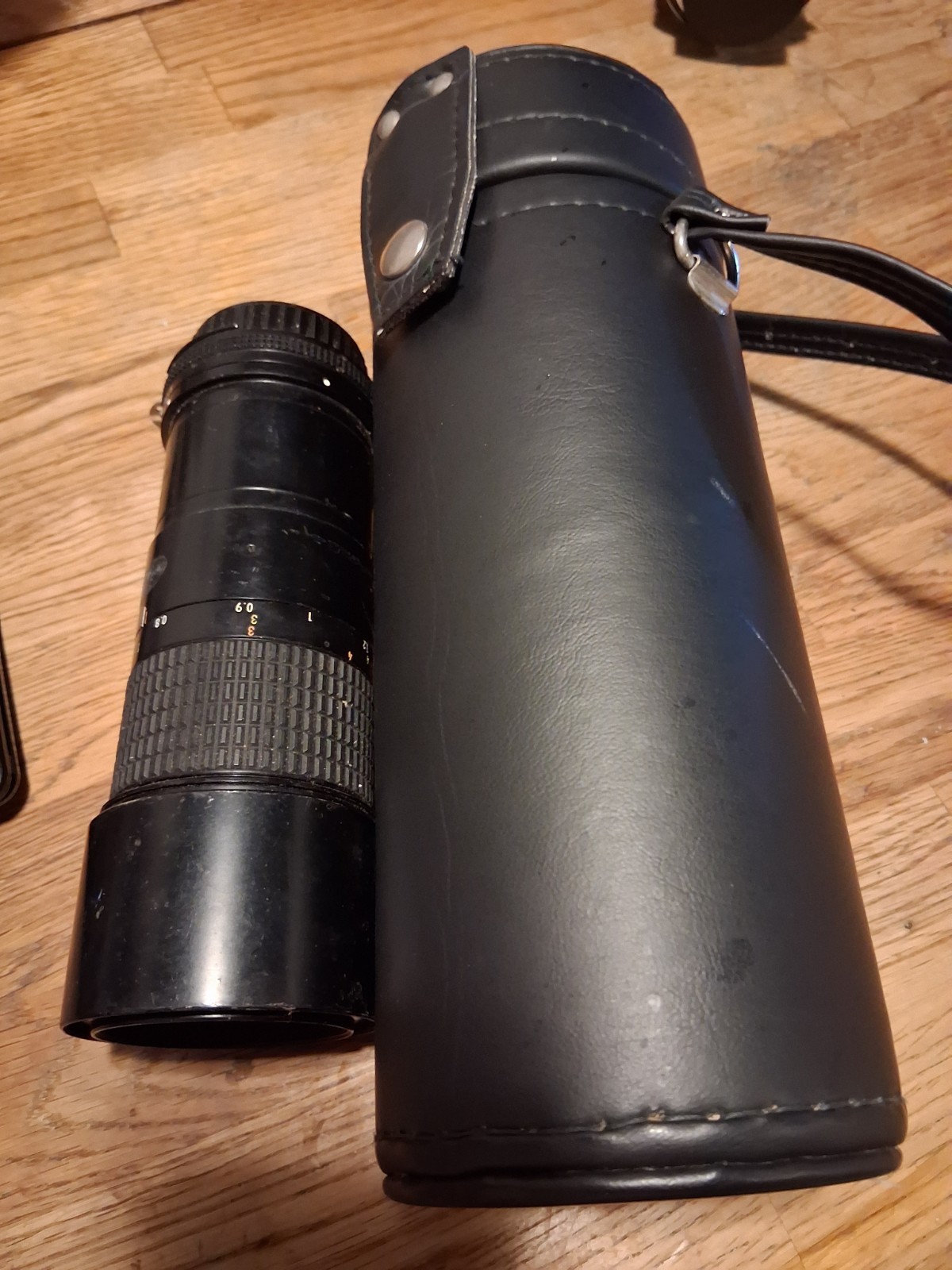 Nikon Micro-Nikkor 200mm F/1:4 AI-S (As shown) Nikon Micro-Nikkor 200mm F/1:4 AI-S (As shown)