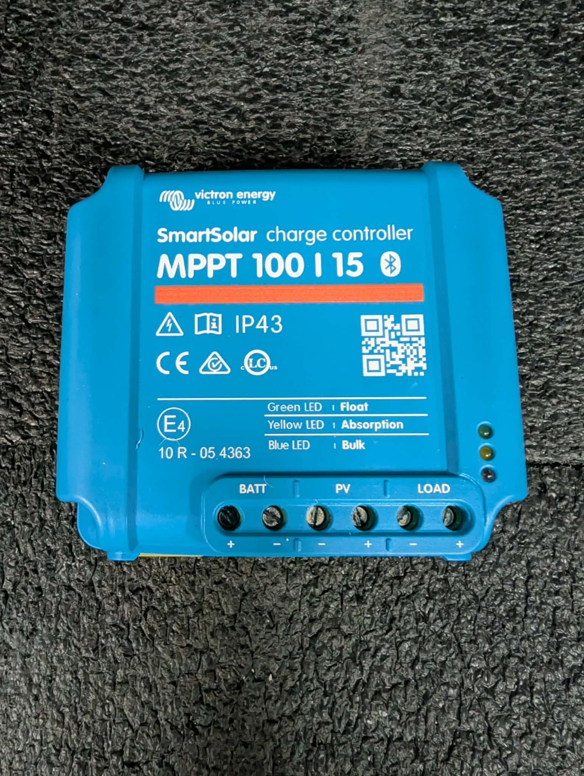 Victron SCC110015060R SmartSolar MPPT 100/15 Bluetooth Charge Controller