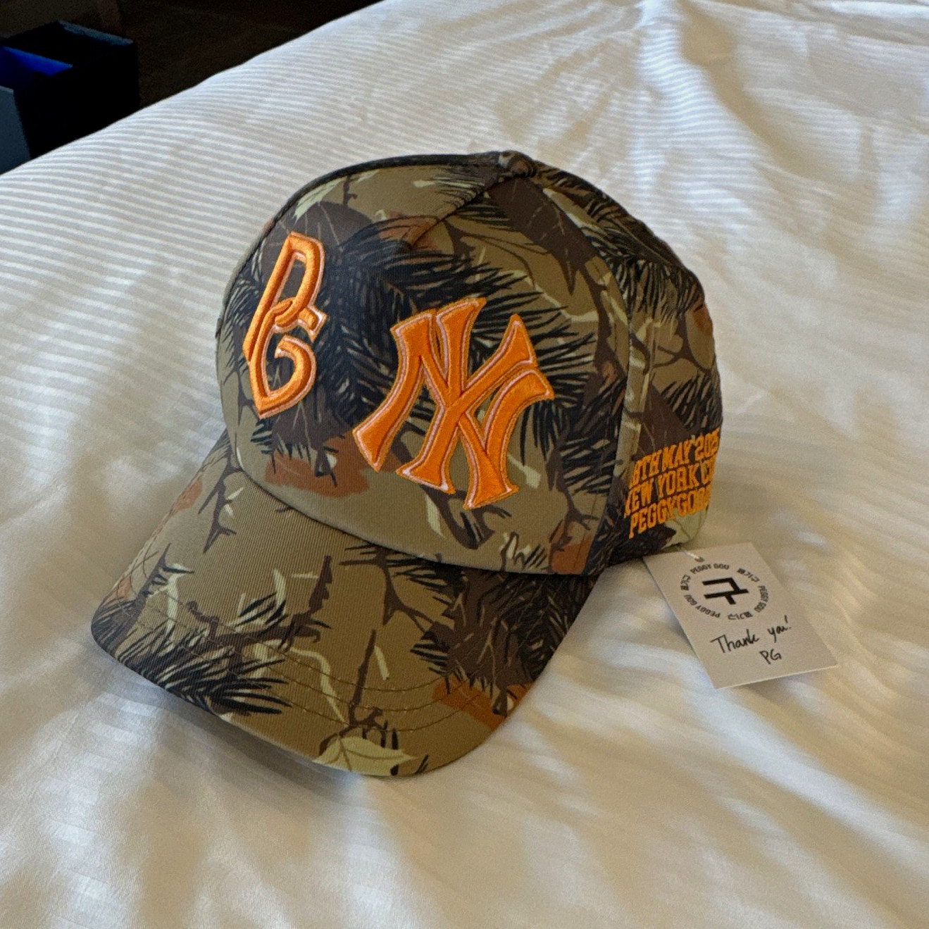 ULTRA RARE Peggy Gou x Yankees Baseball Hat Camo Orange New 2025 ULTRA RARE Peggy Gou x Yankees Baseball Hat Camo Orange New 2025