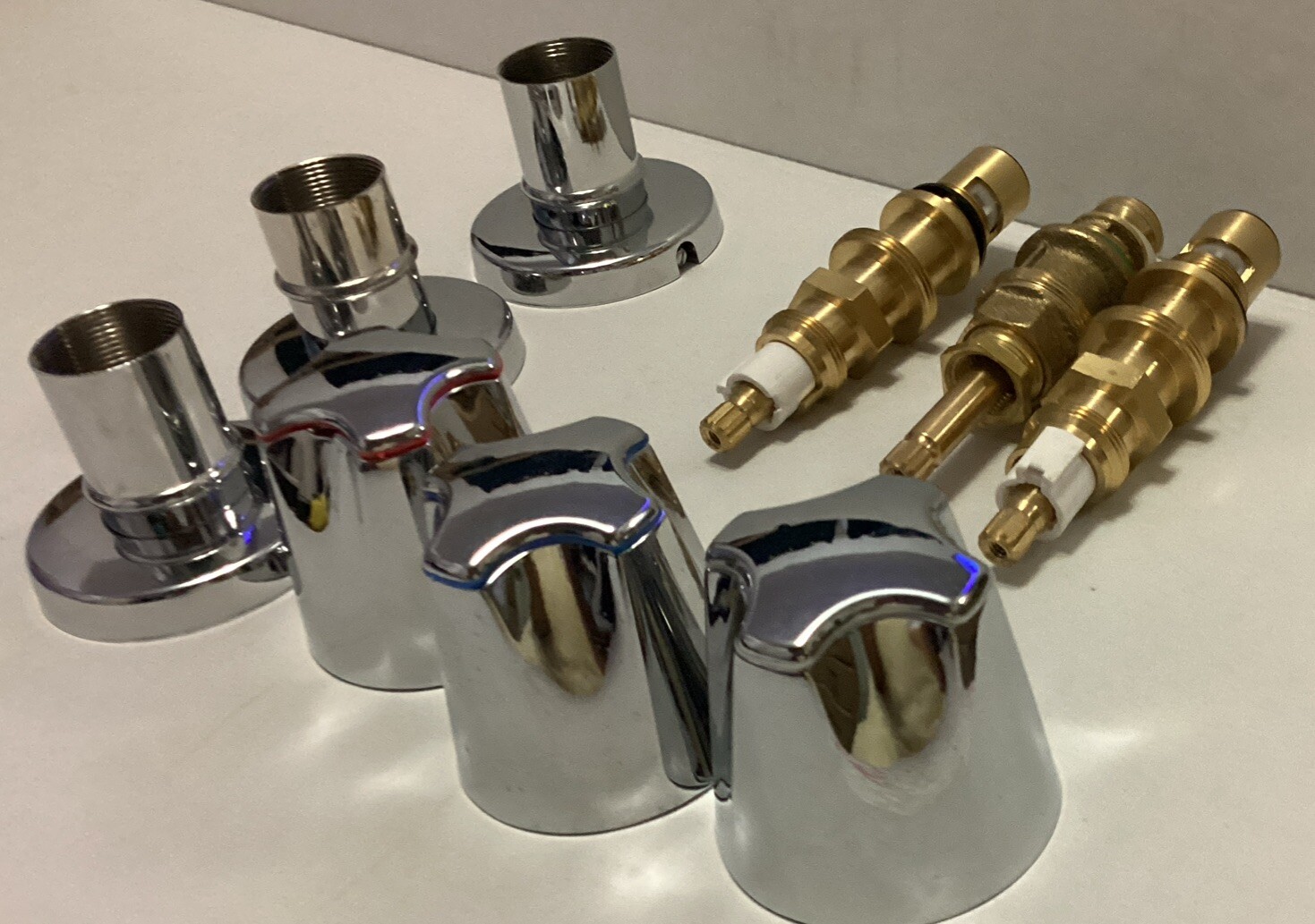 Non OEM New Style Ceramic Stems Pfister 3 Handle Tub And Shower Trim Kit.