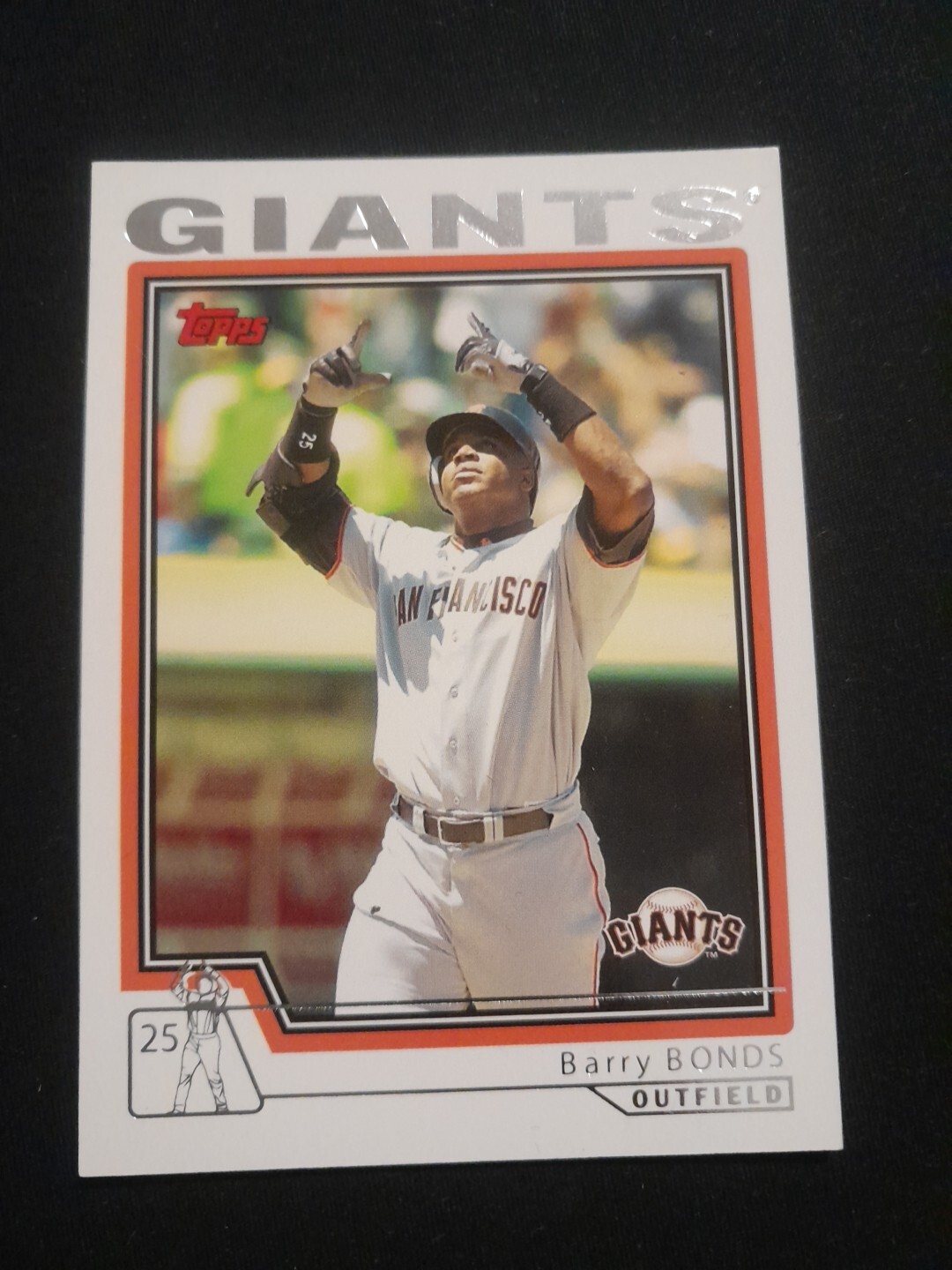 Rare 2004 Topps Traded #T221 Barry Bonds Card Rare 2004 Topps Traded #T221 Barry Bonds Card