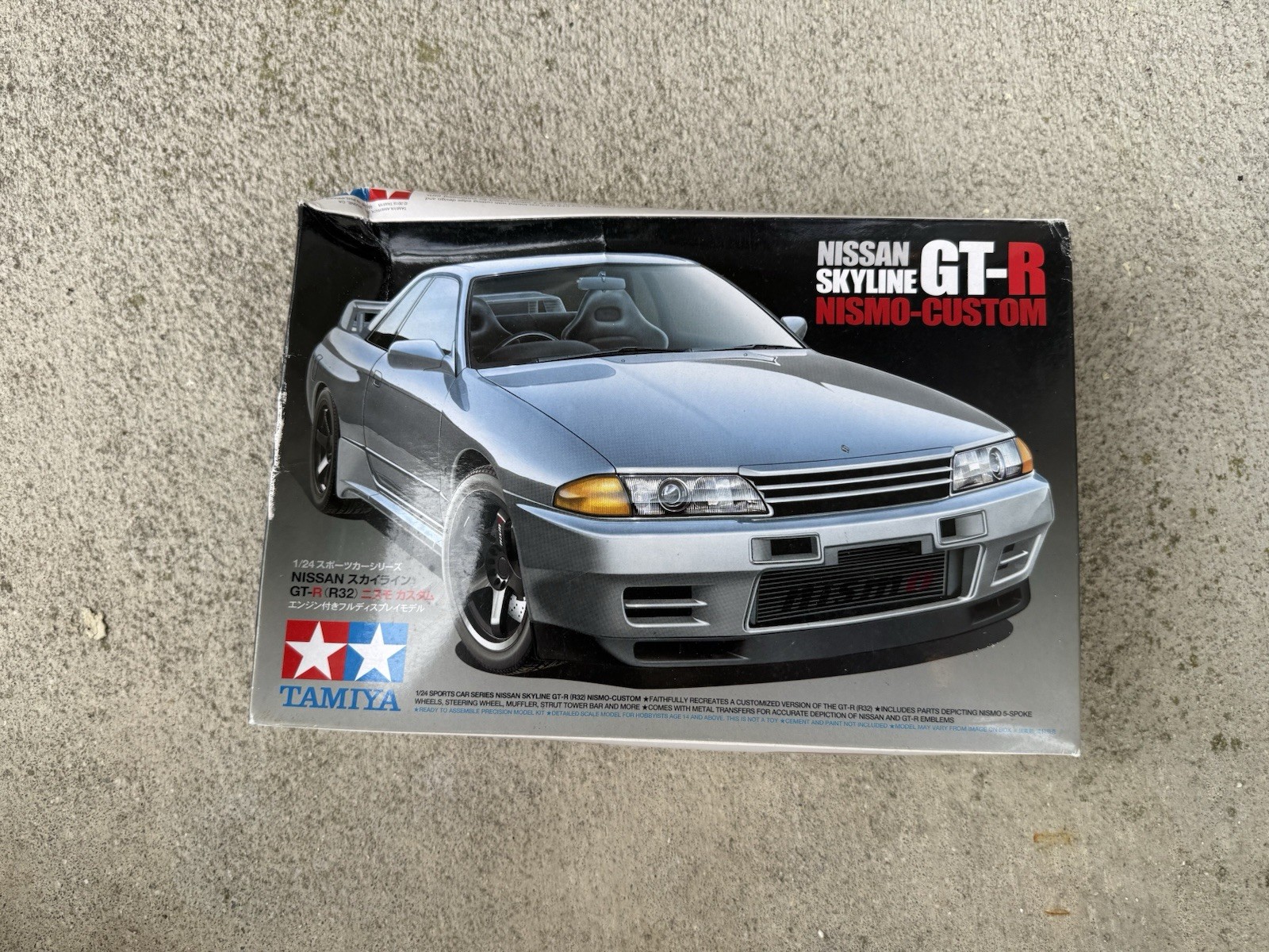 Model Kit Nissan Skyline GT-R R32 Nismo 1/24 Scale Model BY TAMIYA TAM-24341 Model Kit Nissan Skyline GT-R R32 Nismo 1/24 Scale Model BY TAMIYA TAM-24341