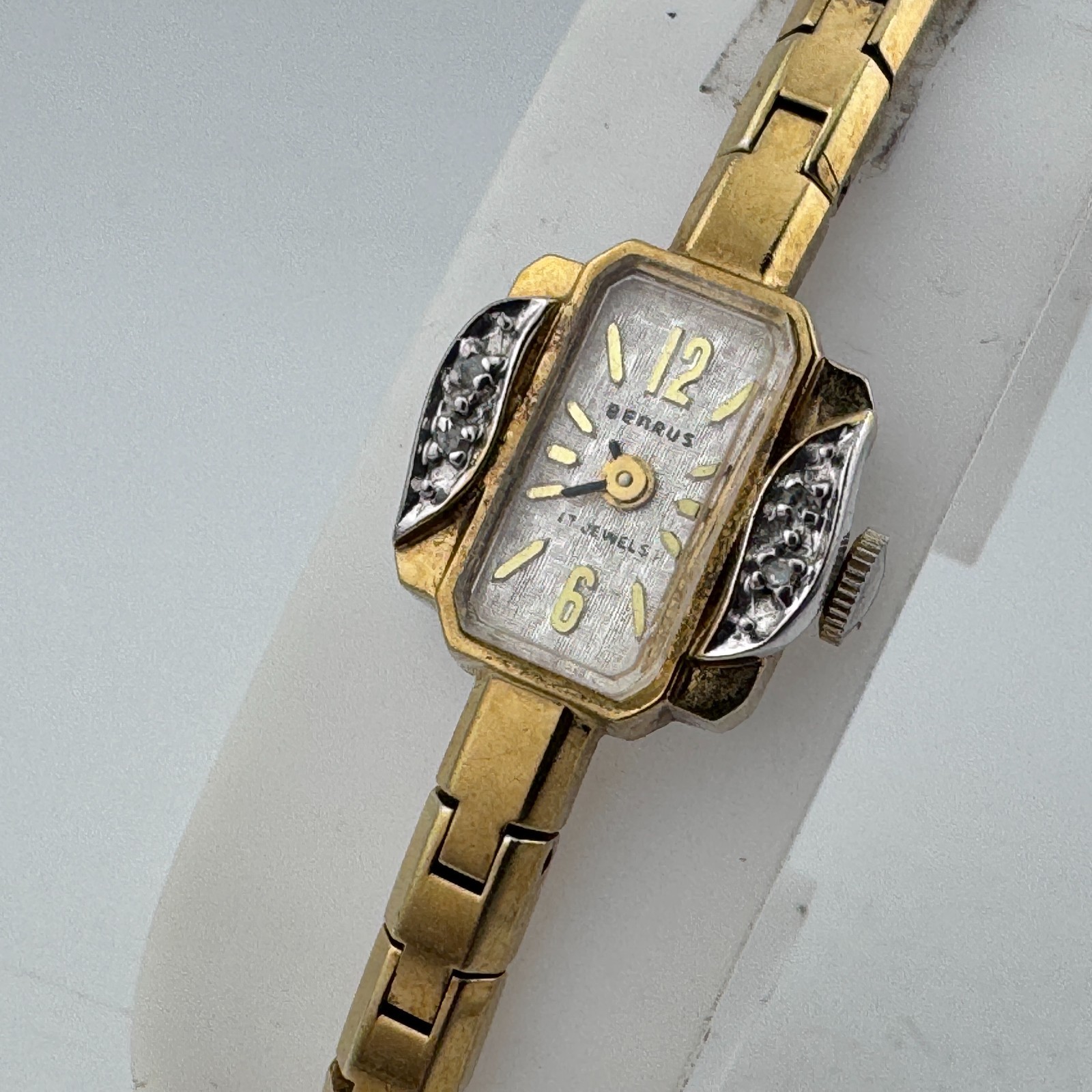 VTG Benrus Hand-Winding Mechanical Watch Women 17 Jewels Gold Tone Diamonds 6.5\
