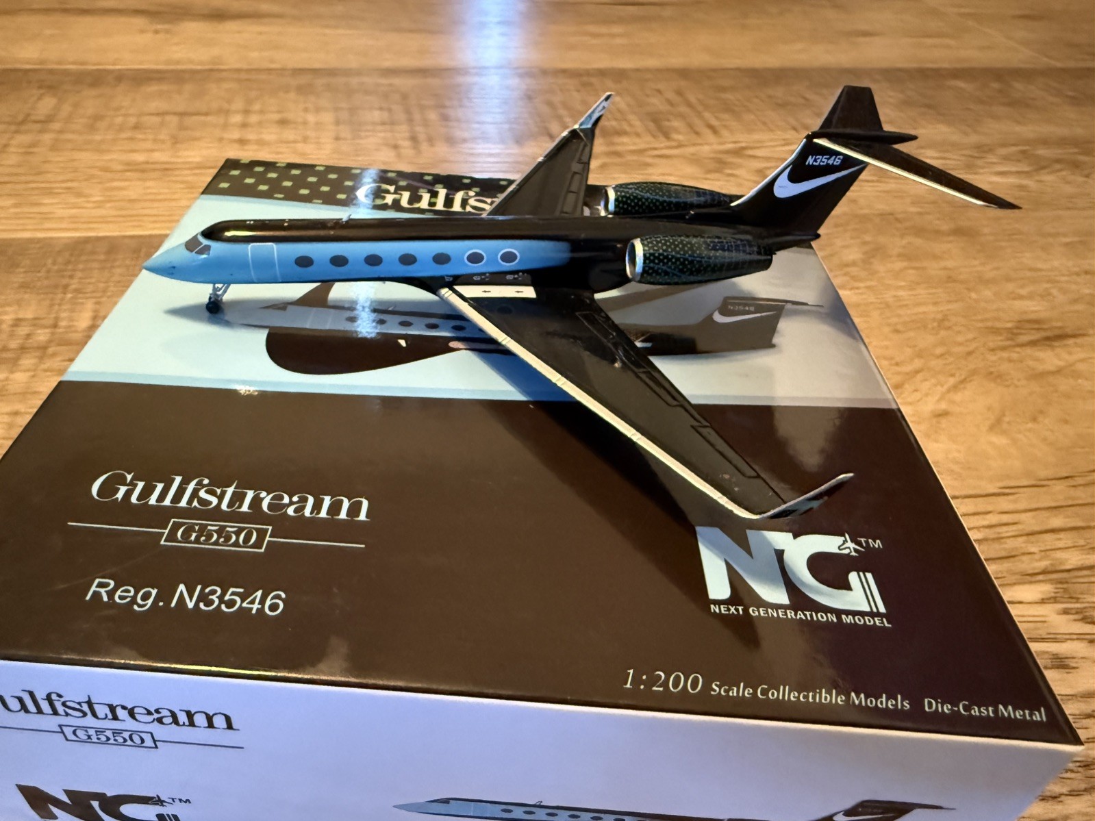 1:200 NG Models Private G550 N3546 82524 75010 Airplane Model