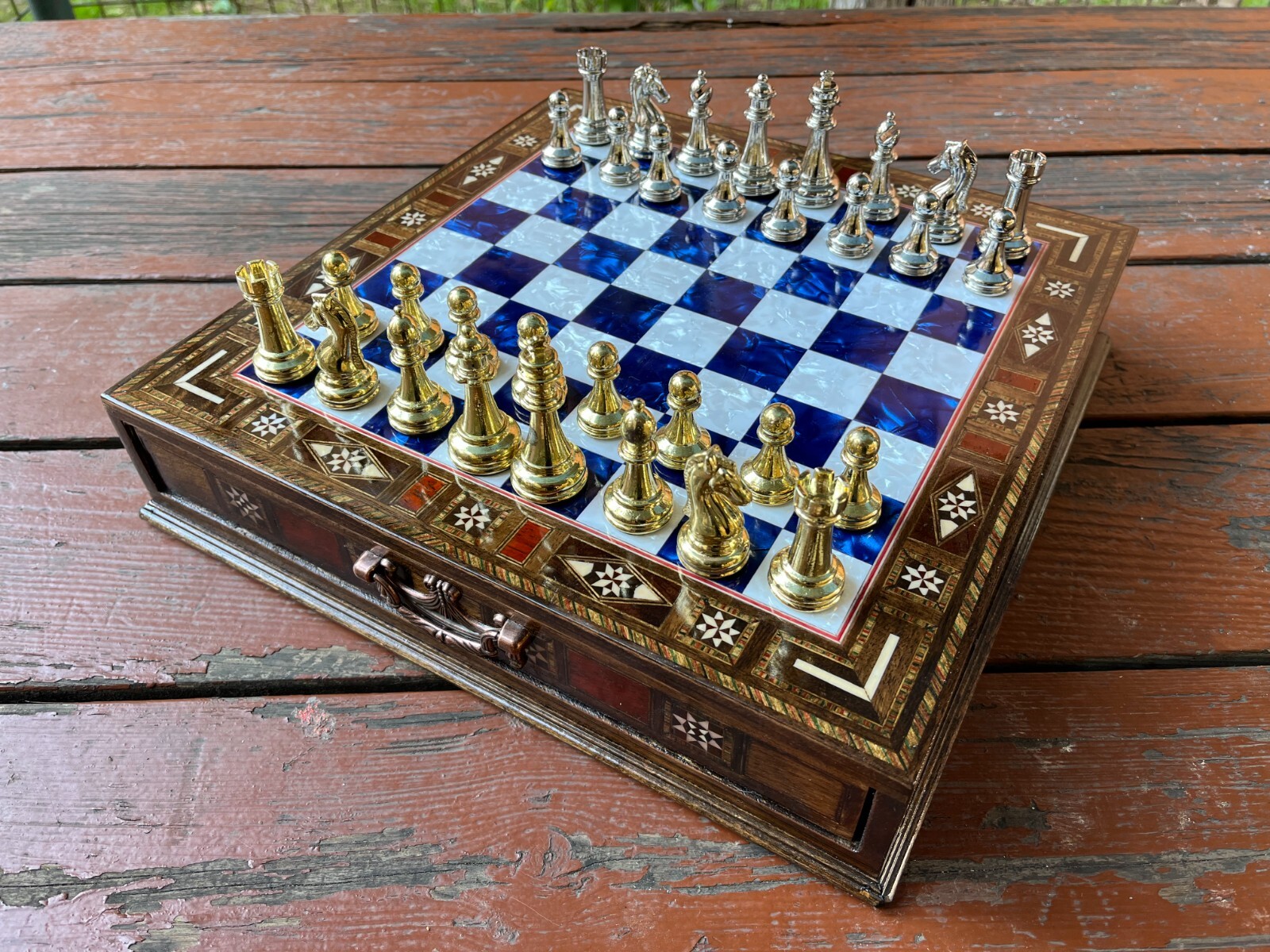 Vip Chessbox w\\ Handmade Blue Chessboard - Inlaid Chess Set - Pearl Chessboard Vip Chessbox w\\ Handmade Blue Chessboard - Inlaid Chess Set - Pearl Chessboard