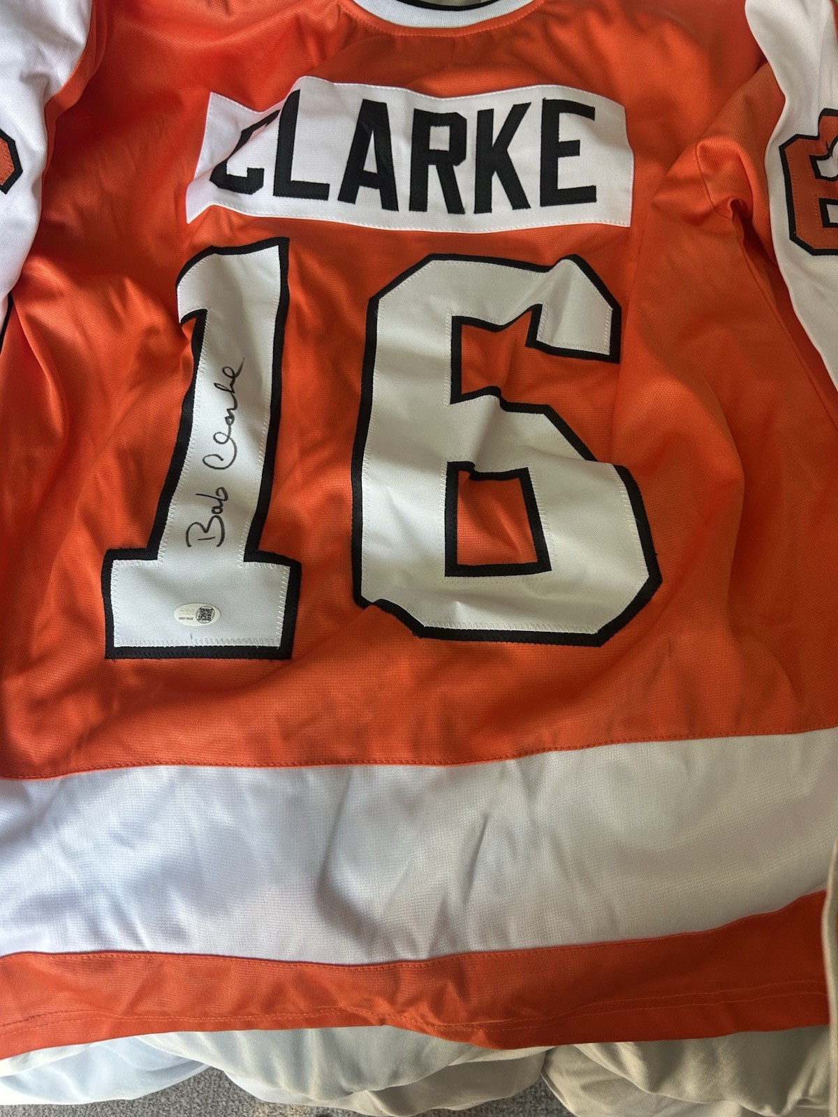 Bobby Clarke Signed Flyers Jersey Bobby Clarke Signed Flyers Jersey