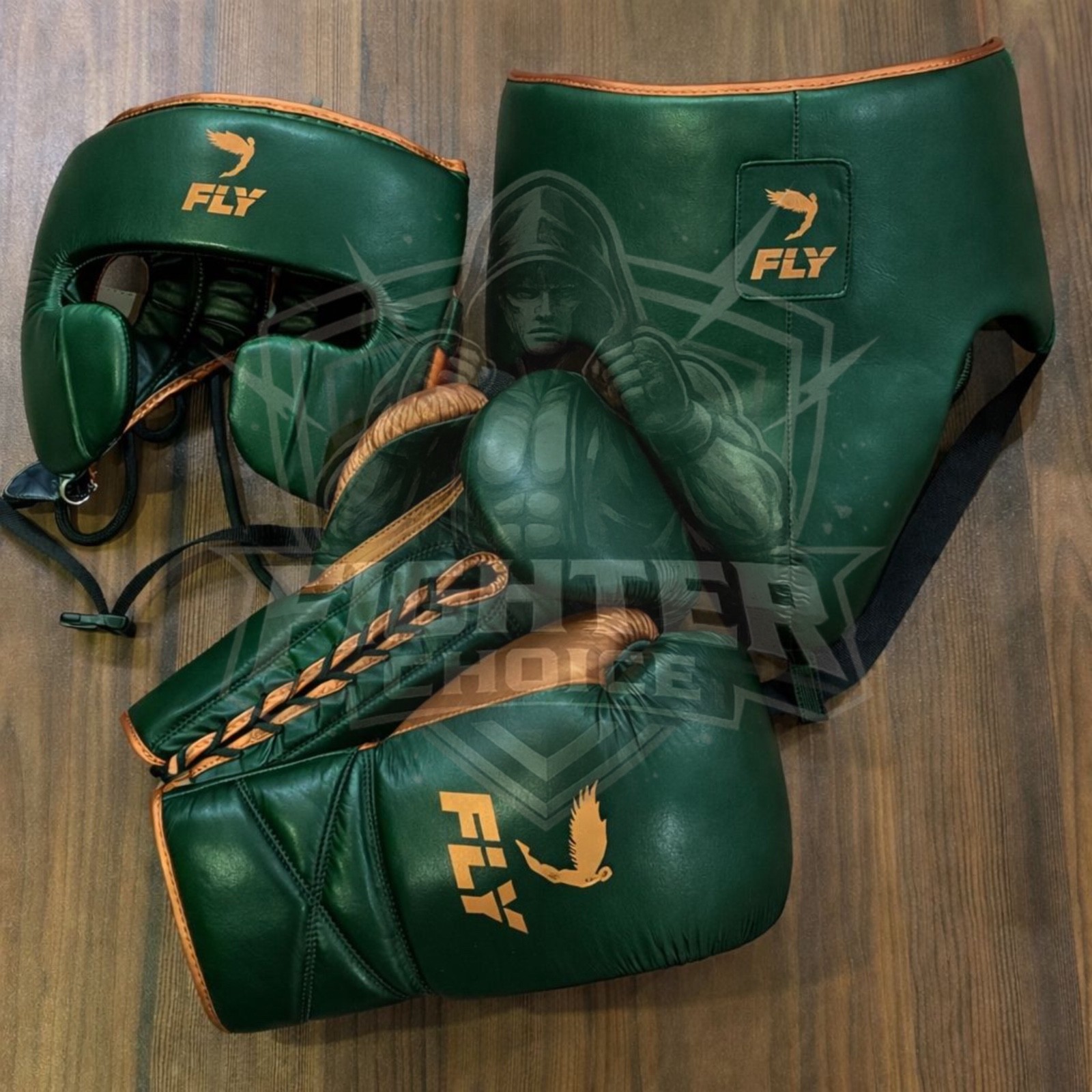 Professional Fly Boxing Set Green Gold & Sparring And Training lace up Gloves Professional Fly Boxing Set Green Gold & Sparring And Training lace up Gloves