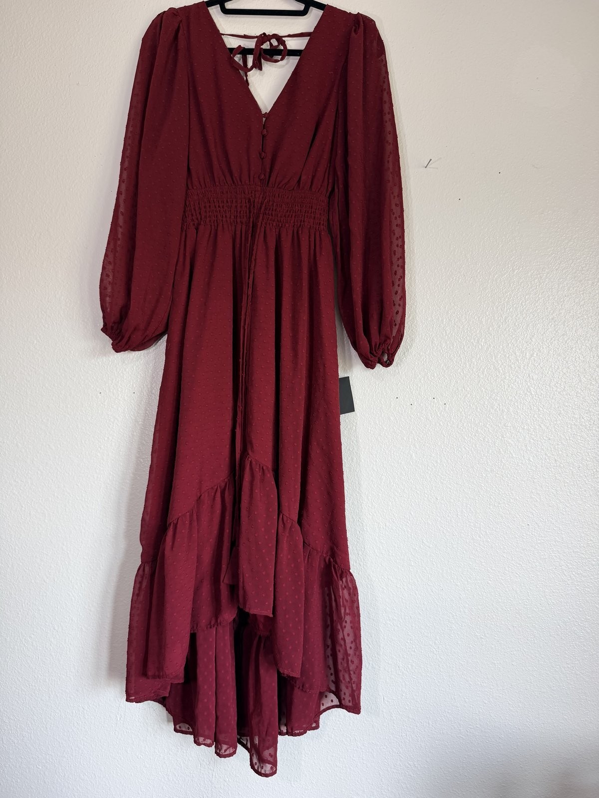Lulus Burgundy Clip Dot Chiffon Tiered Maxi Dress Balloon Sleeve Size M NWT Lulus Burgundy Clip Dot Chiffon Tiered Maxi Dress Balloon Sleeve Size M NWT