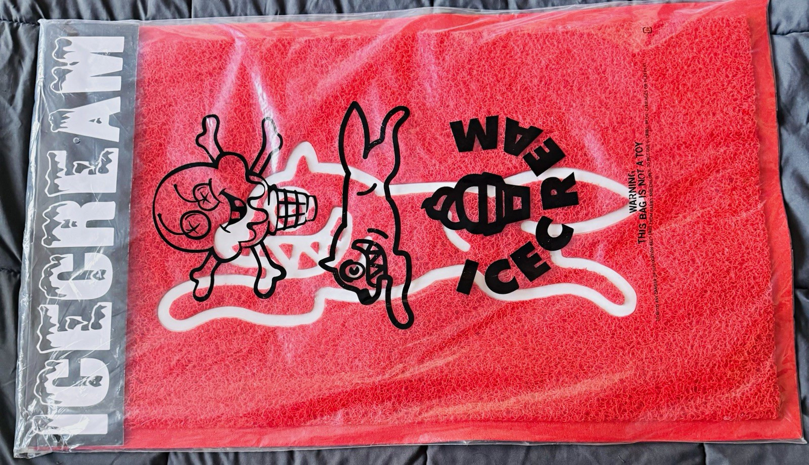 ICECREAM Cartoon Graphic Door Mat Red/Black/White Rectangle Plastic 411-2808 ICECREAM Cartoon Graphic Door Mat Red/Black/White Rectangle Plastic 411-2808
