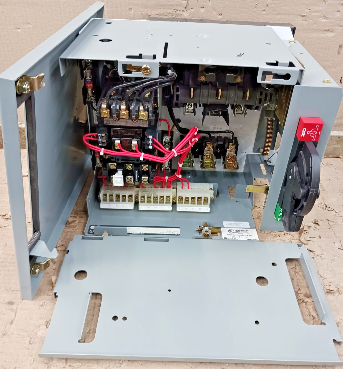 Allen Bradley 2100 Centerline Size 1 30 Amp Fusible 12 Allen Bradley 2100 Centerline Size 1 30 Amp Fusible 12