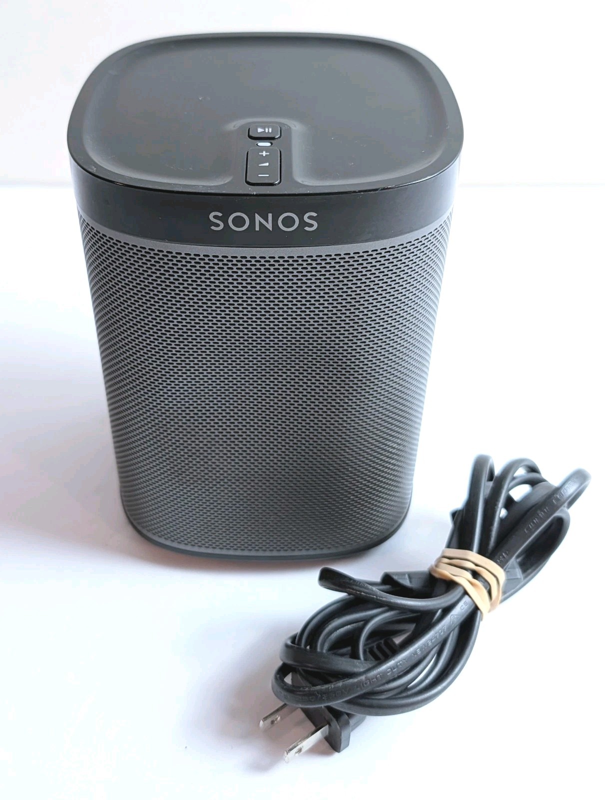 Sonos PLAY:1 Wireless Wi-Fi Streaming Speaker Black Tested Scratch & Dent Sonos PLAY:1 Wireless Wi-Fi Streaming Speaker Black Tested Scratch & Dent