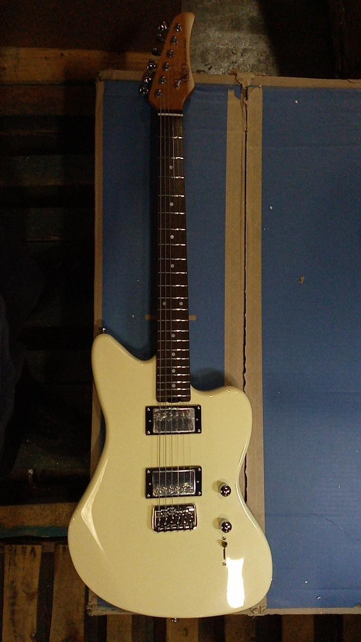 Second-hand KGD cream glossy electric guitar with roasted maple neck, p