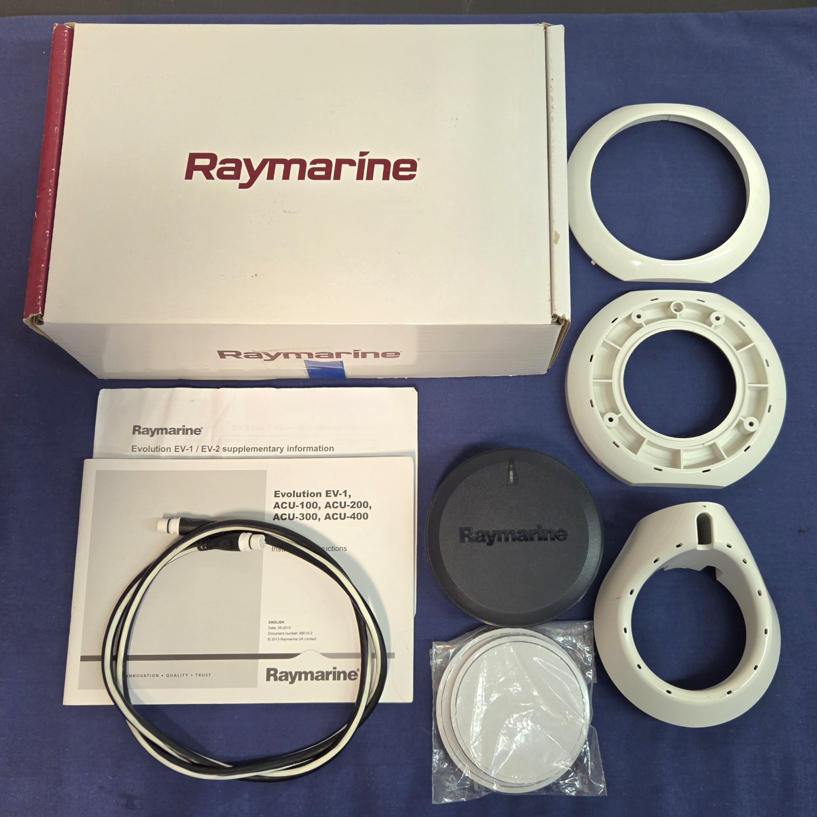 Raymarine Evolution Autopilot EV1 Sensor Core  Computer  E70096 G2U