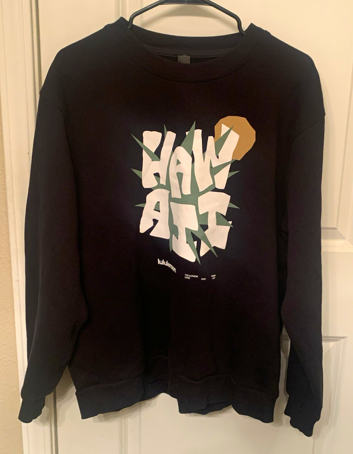 lululemon Black Graphic Logo Crewneck Pullover Sweatshirt Unisex Adults S