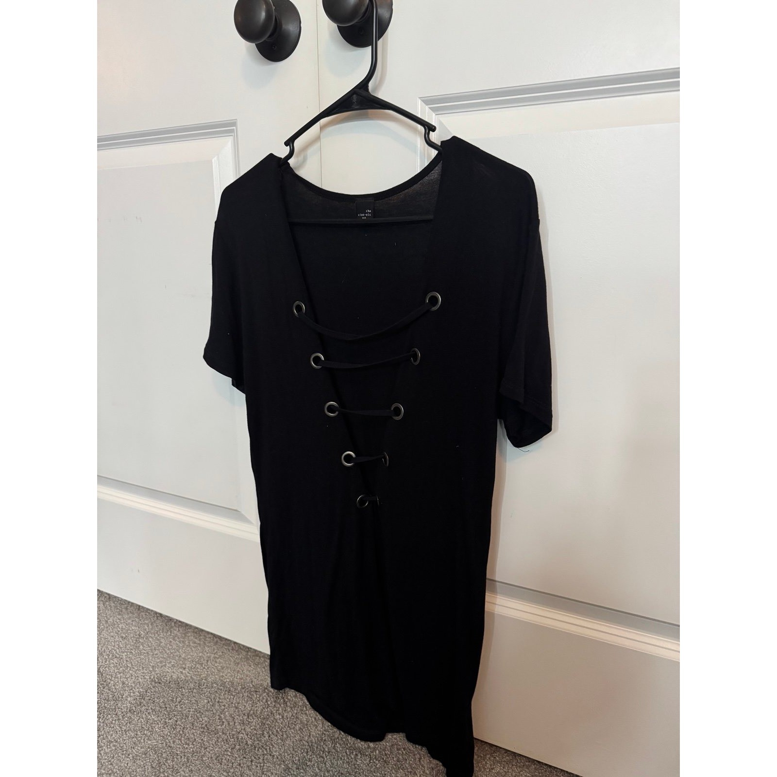 The Edit by Seventeen Black Lace Up Grommet Oversized T-Shirt Women Small