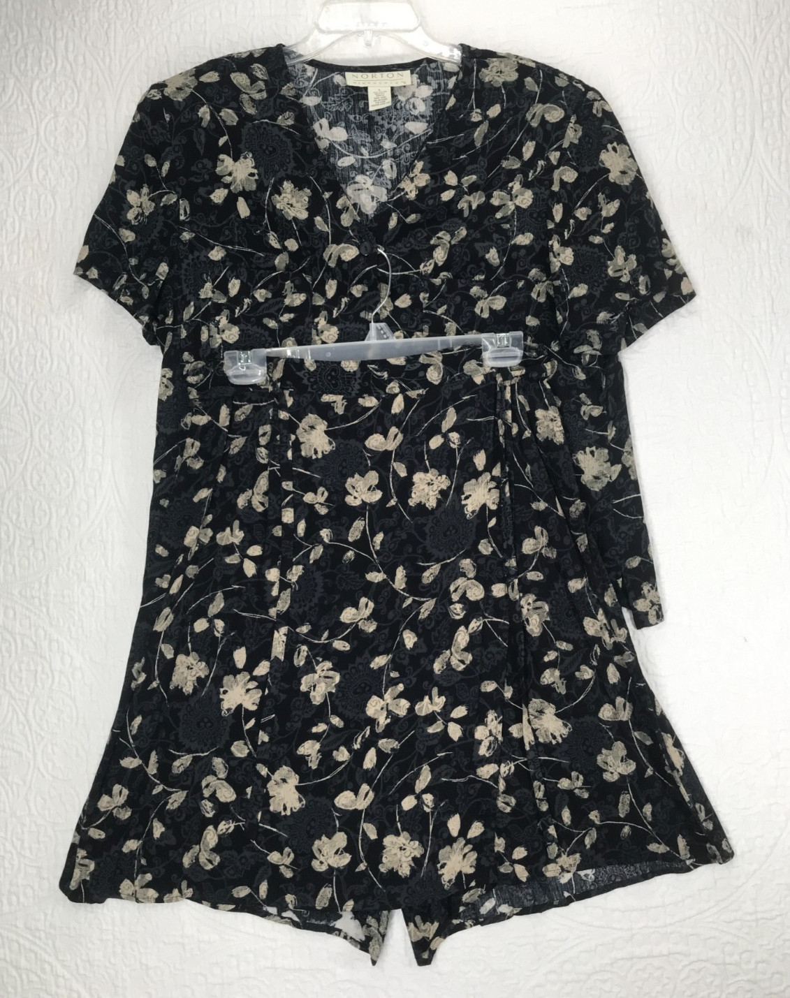 Vintage Norton McNaughton 2 Pc Shorts Set Size L Faux Wrap High Rise Navy Beige Vintage Norton McNaughton 2 Pc Shorts Set Size L Faux Wrap High Rise Navy Beige