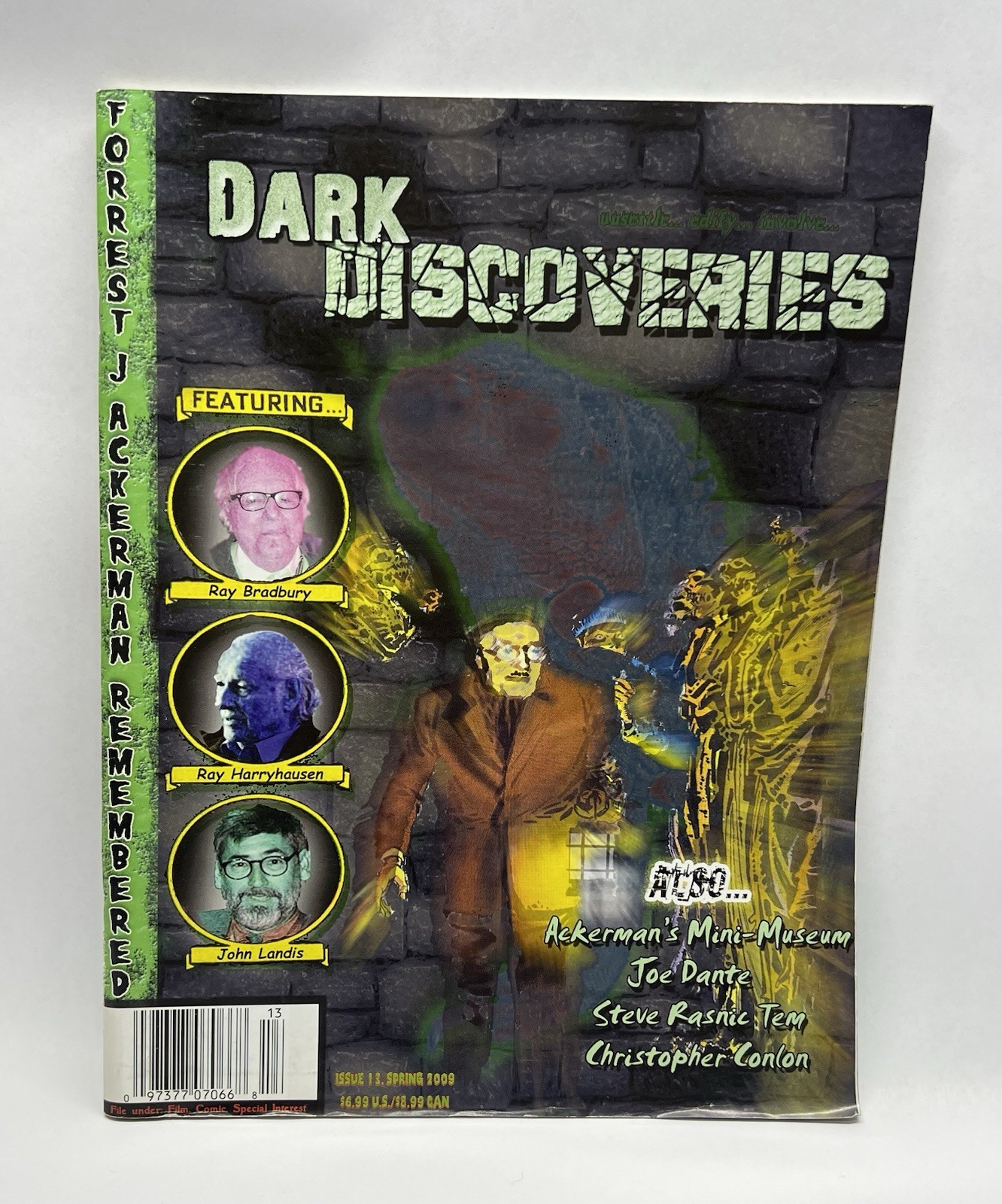 VTG 2009 Dark Discoveries Magazine 13: Ray Bradbury / Forrest J Ackerman Tribute