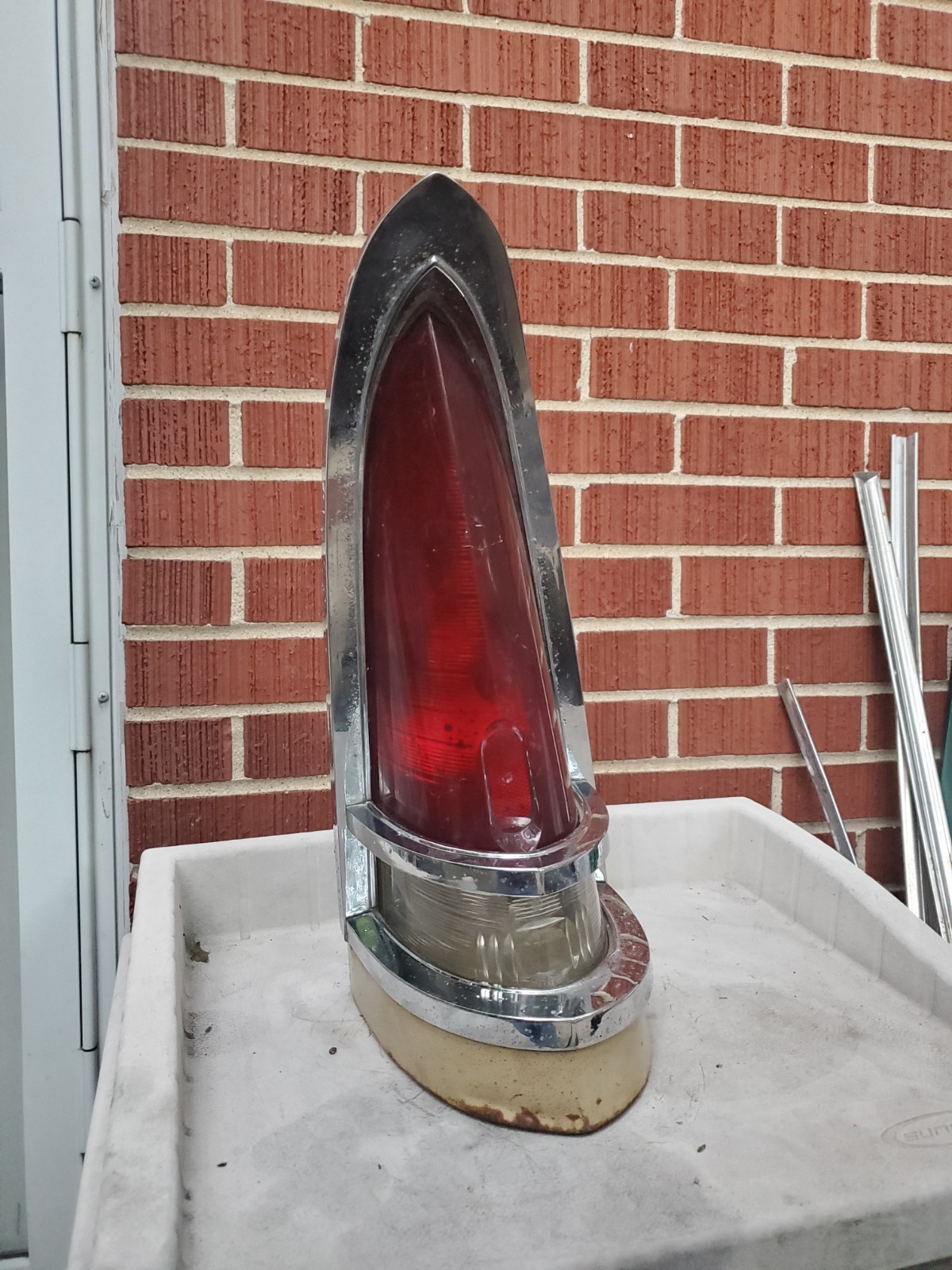1957 Chrysler Tail Light Assembly w Good Lens DR LH New Yorker Saratoga