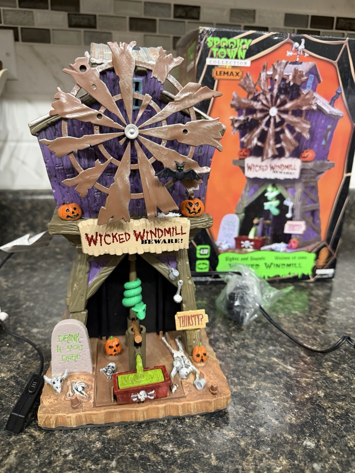 Lemax Spooky Town Wicked Windmill 15203 Retired 2011 Halloween Animated W/Box