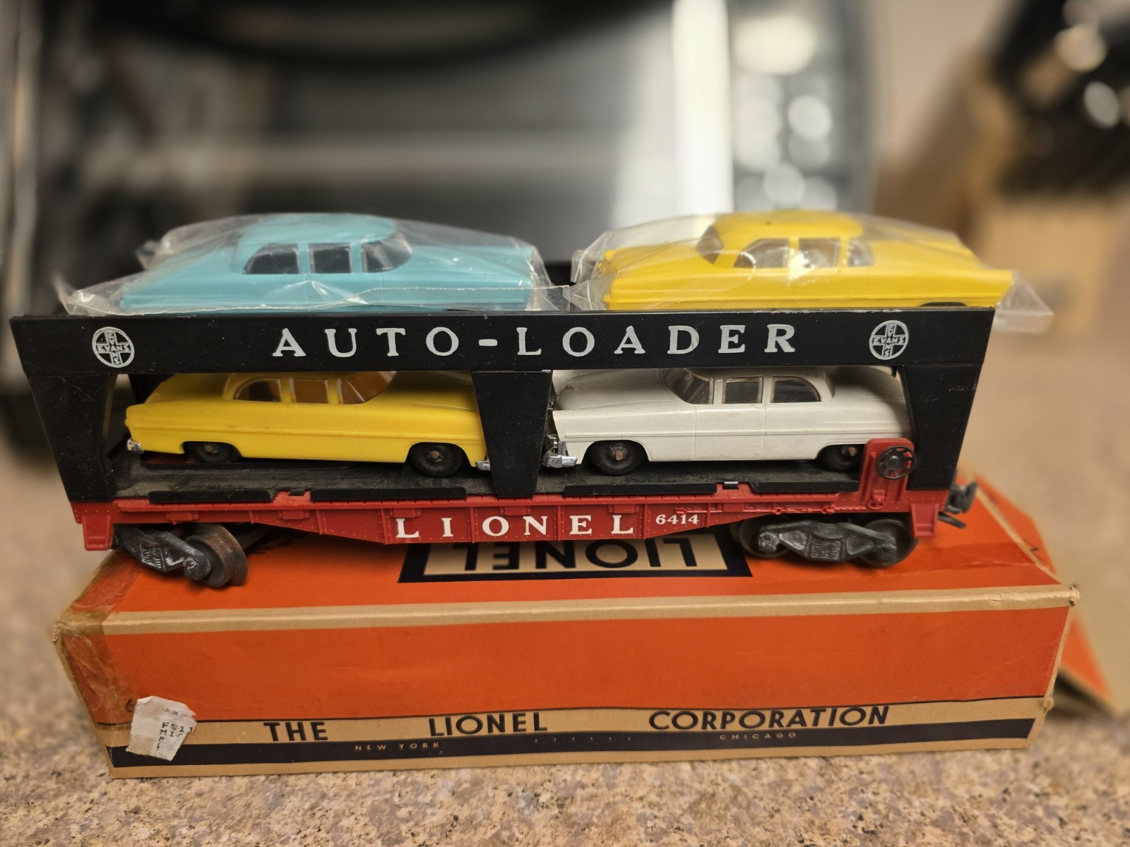 Postwar Lionel 6414 Evans Auto Loader + BOX Cars STILL WRAPPED IN ORIGINAL CELLO