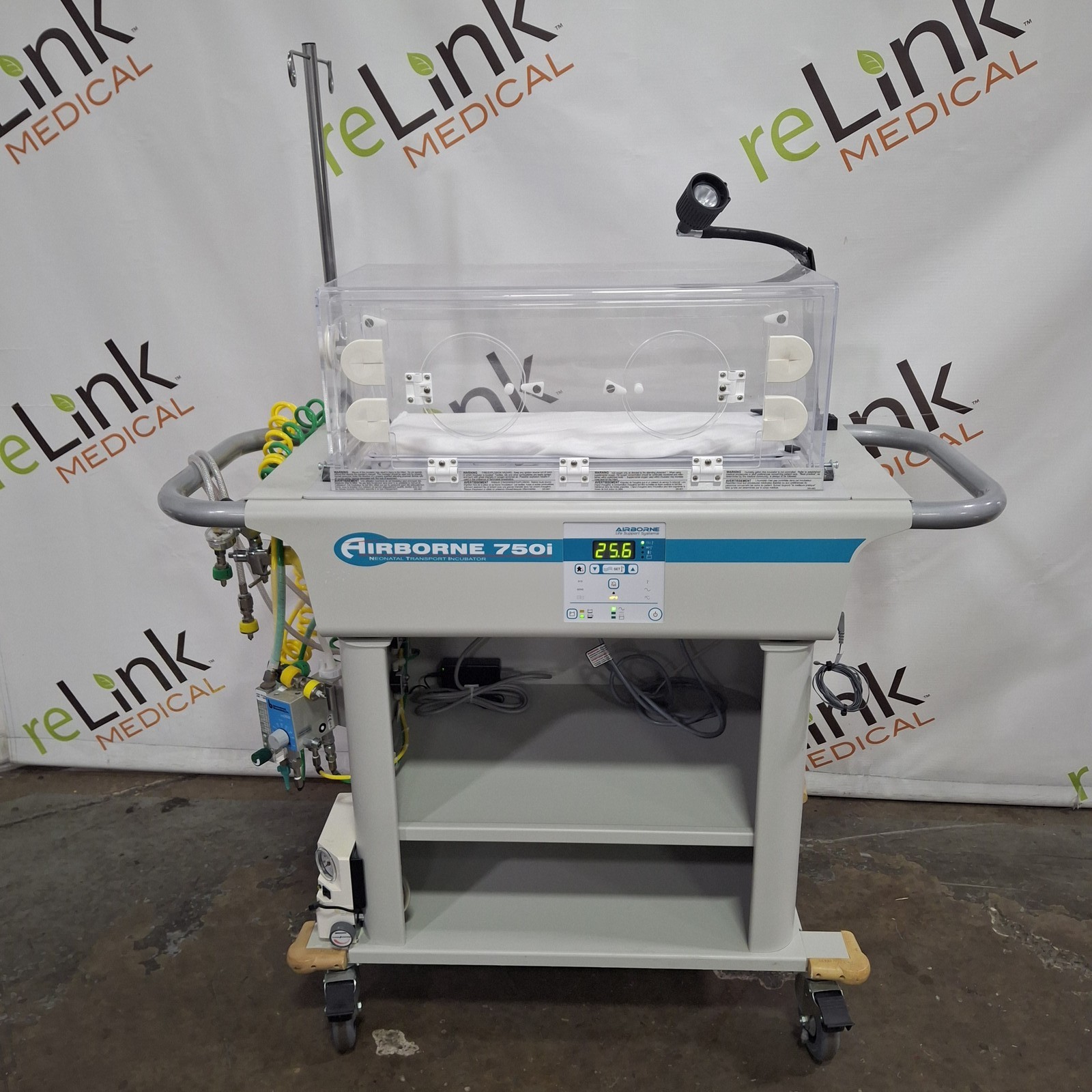 Airborne 750i Neonatal Transport Incubator