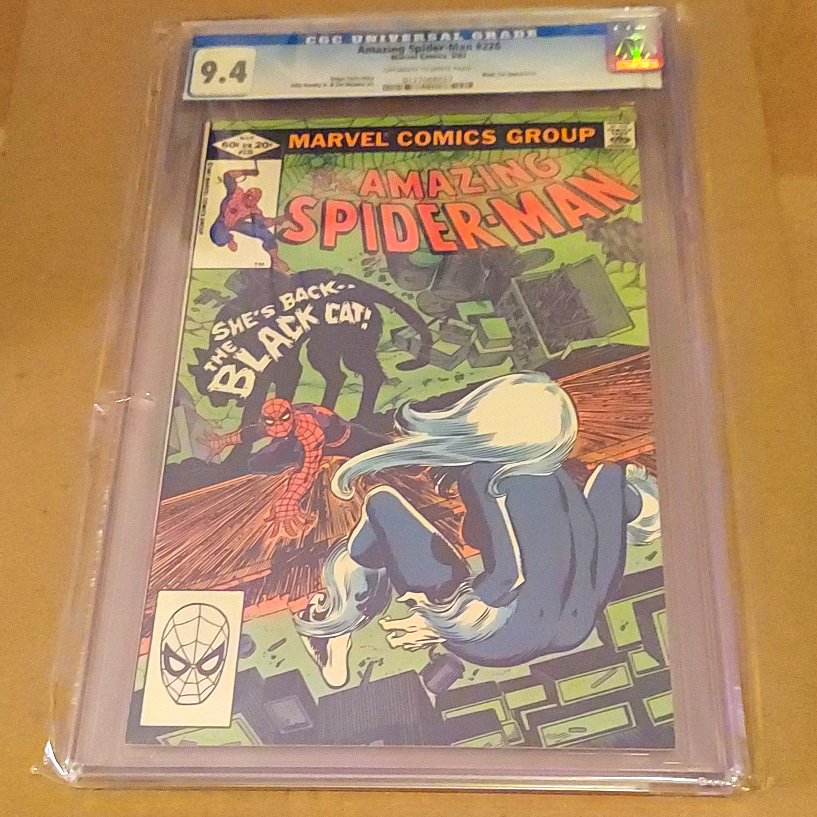 [CGC] Amazing Spider-Man #226 CGC 9.4 Black Cat App Marvel Comics 1982