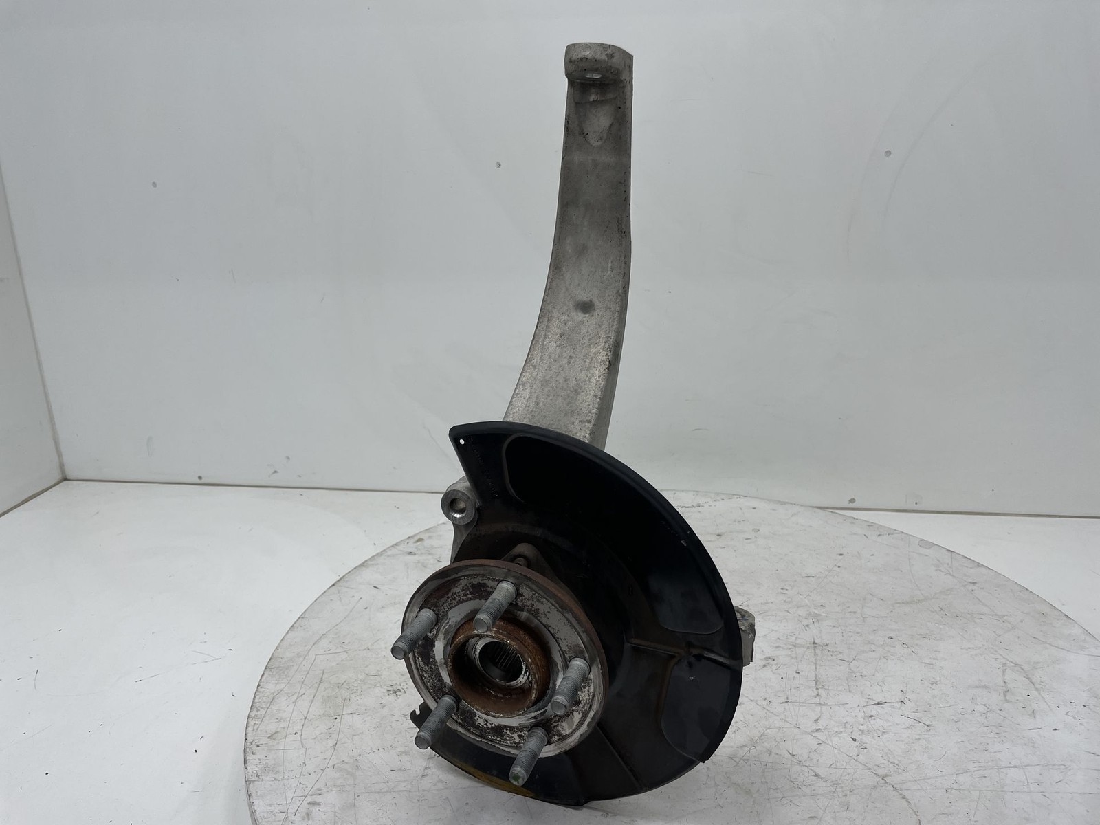 2016-2021 Jeep Grand Cherokee Front Right Passenger Spindle Knuckle Assembly OEM