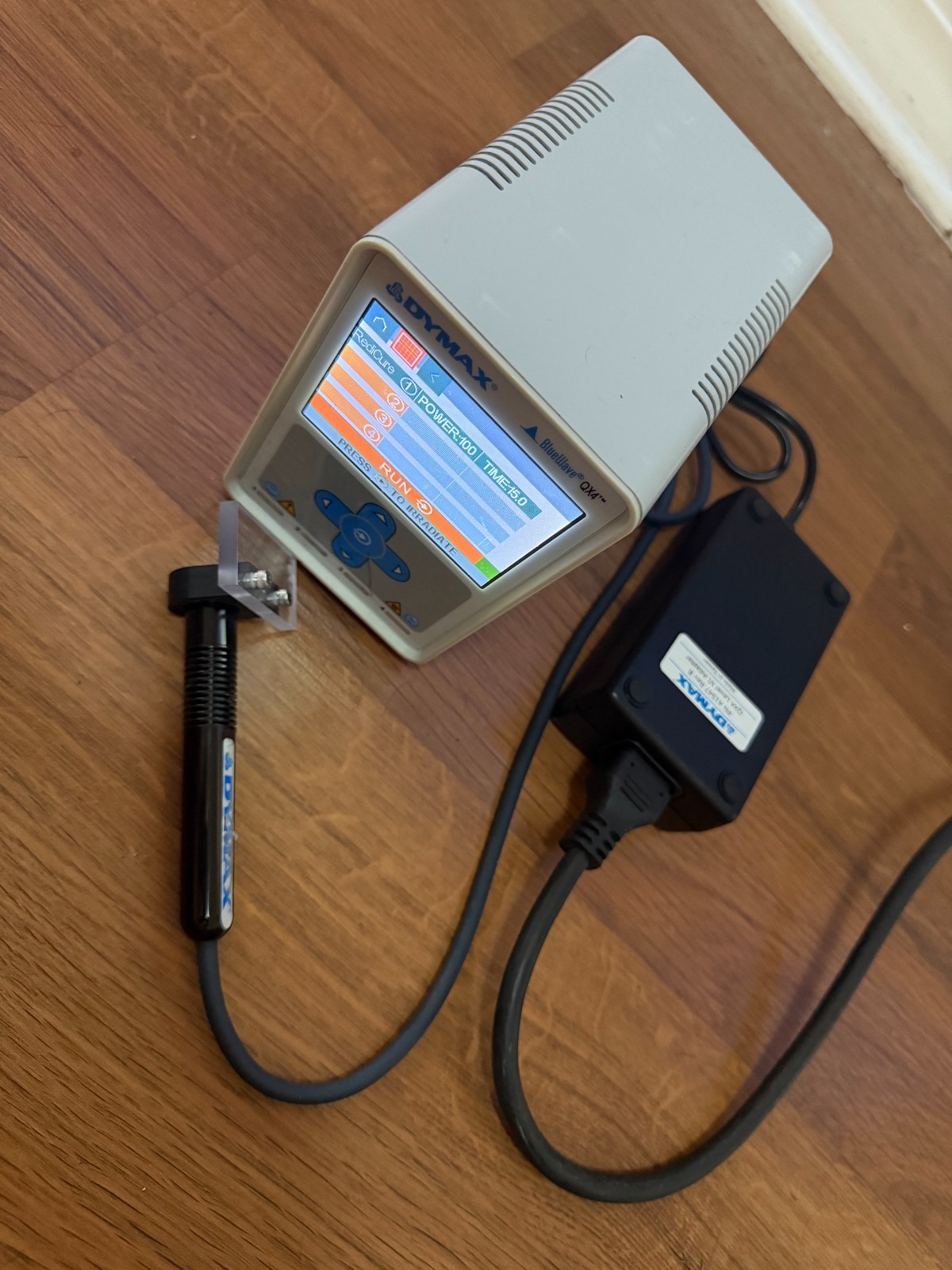 Dymax Bluewave QX4 LED Spot-Cure Controller with Redicure Lens and Power Supply Dymax Bluewave QX4 LED Spot-Cure Controller with Redicure Lens and Power Supply