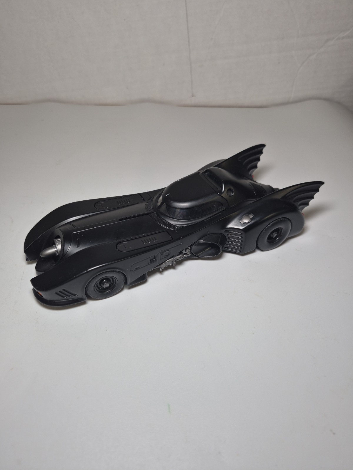 Vintage 1989 Jada Toys Batmobile No.98224 Black Diecast Batman Vehicle 1:24 