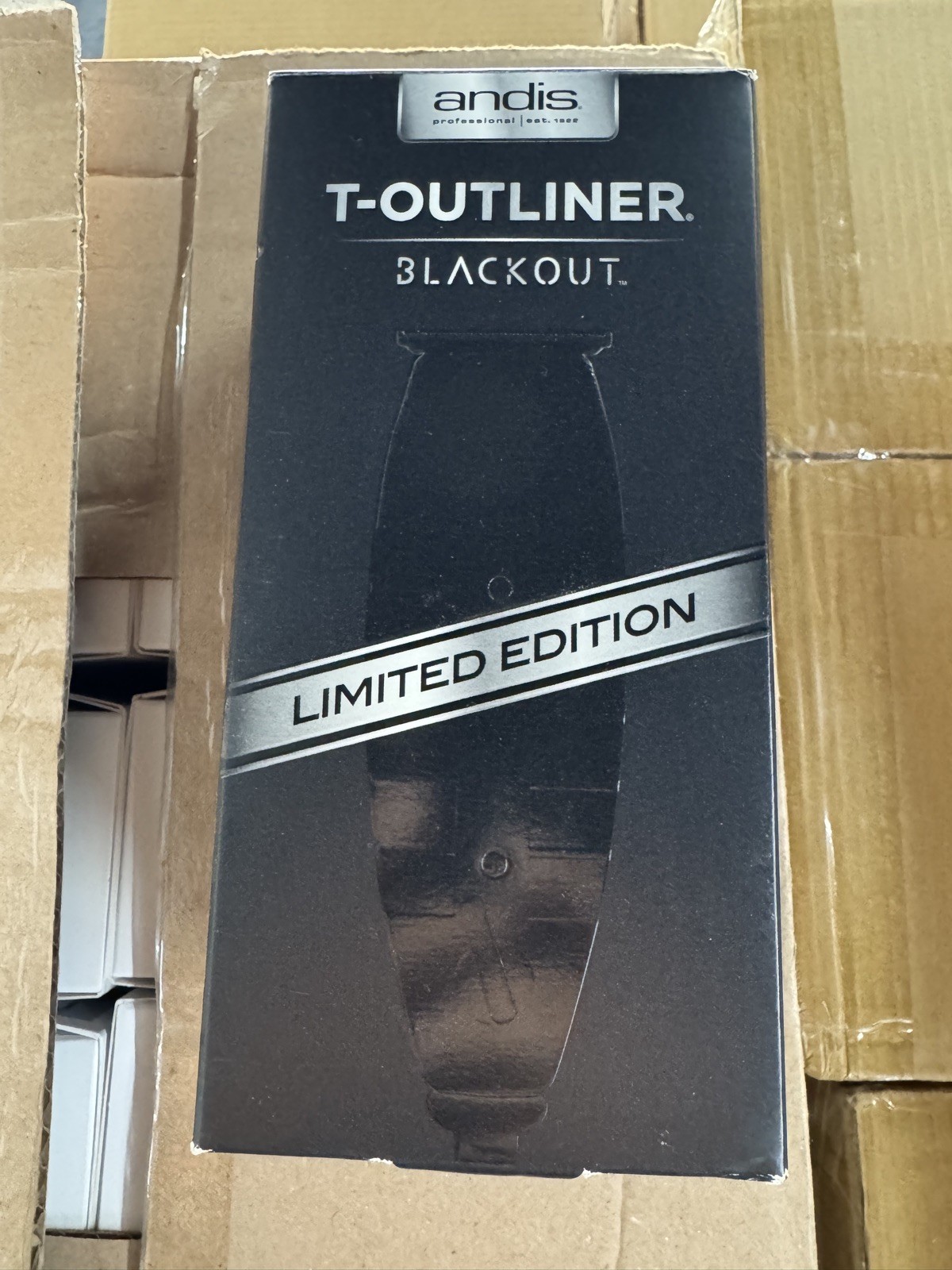 ANDIS T-OUTLINER BLACK OUT LIMITED ANDIS T-OUTLINER BLACK OUT LIMITED