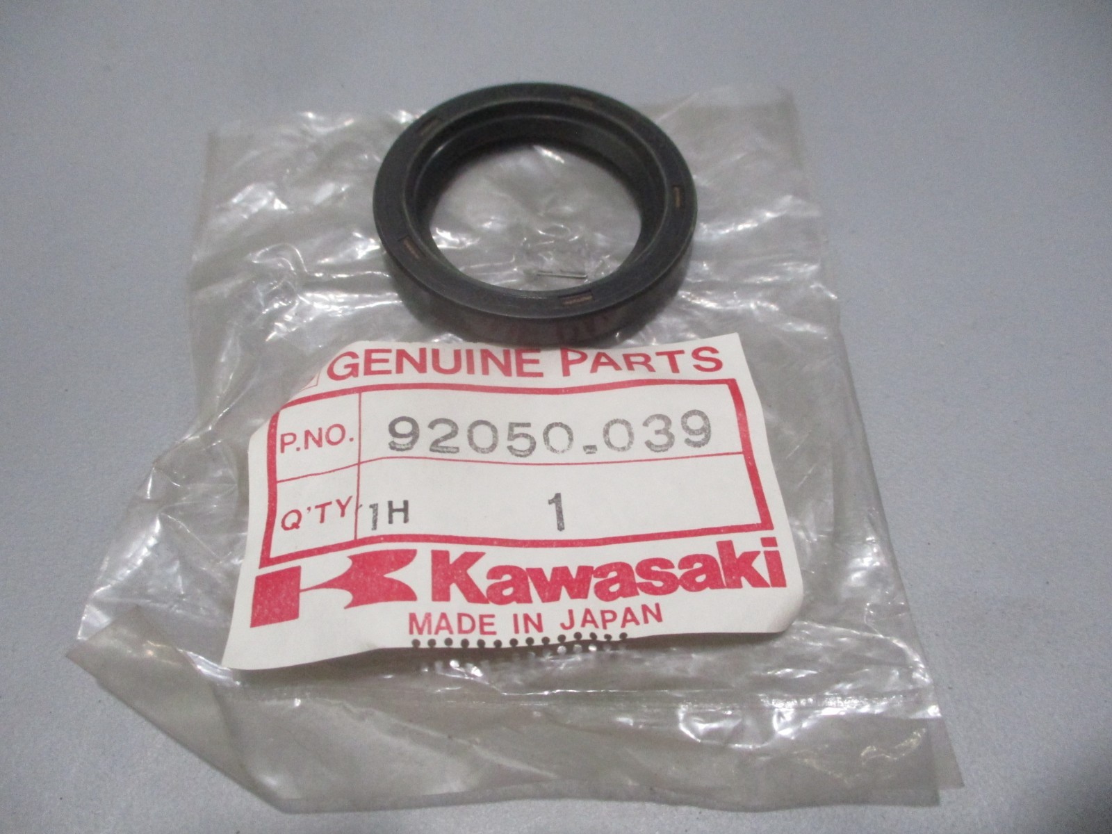 NOS Kawasaki OEM Oil Seal 1976-1982 KE175 1976-1979 KD175 1971 F6 92050-039