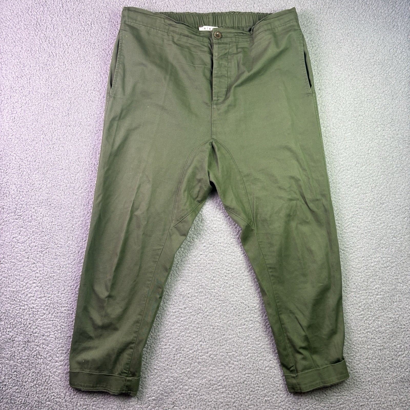 Xirena Pants Womens Large Green Tapered Cuffed Button Fly Xirena Pants Womens Large Green Tapered Cuffed Button Fly