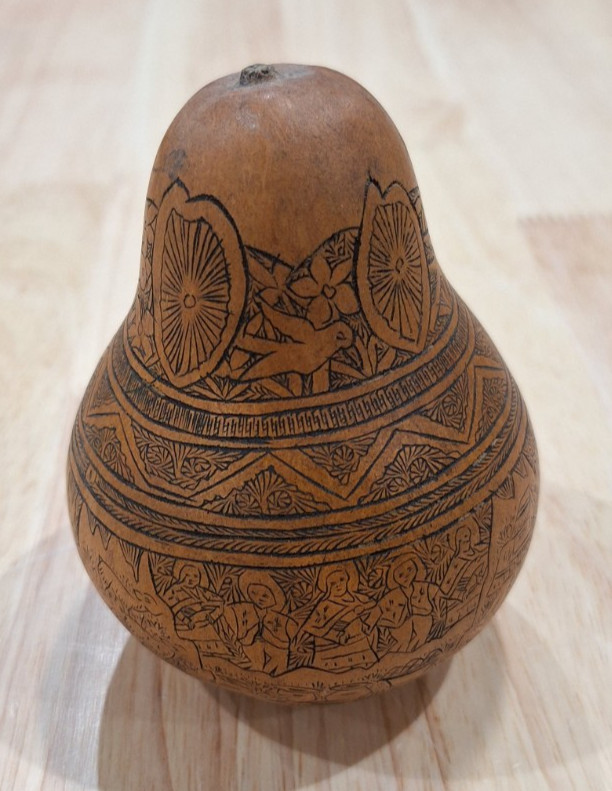 Vintage Etched Peruvian Carved Gourd Folk Art Storyteller Indigenous 4\ Vintage Etched Peruvian Carved Gourd Folk Art Storyteller Indigenous 4\