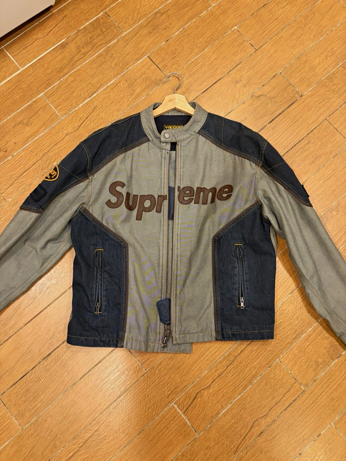 Supreme Men\'s Vanson Denim Jacket Size M Supreme Men\'s Vanson Denim Jacket Size M