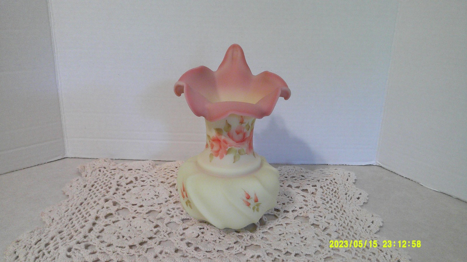 Fenton Burmese HP & Artist Signed Decorated Roses 7\