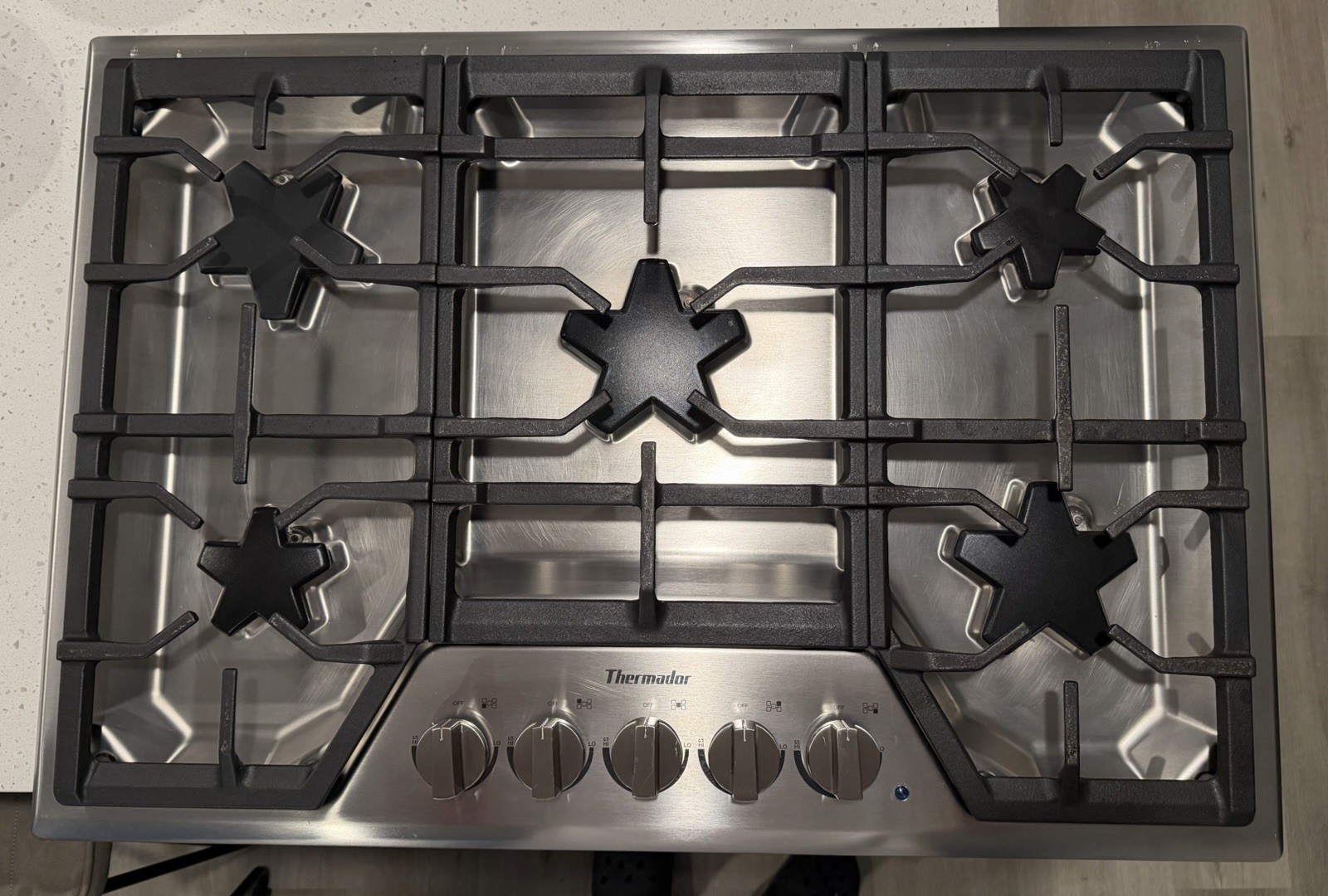 Thermador 30” Masterpiece Series Natural Gas Cooktop For Parts- SGSX305FS Thermador 30” Masterpiece Series Natural Gas Cooktop For Parts- SGSX305FS