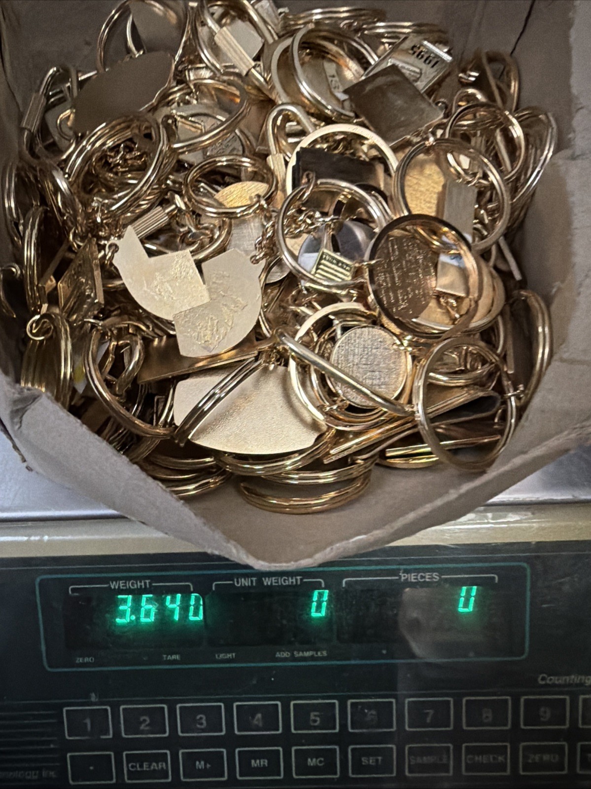 3.5 Pounds Weight Of Vintage Gold Plated Items For Scrap Recover Or ? XRF 3.5 Pounds Weight Of Vintage Gold Plated Items For Scrap Recover Or ? XRF