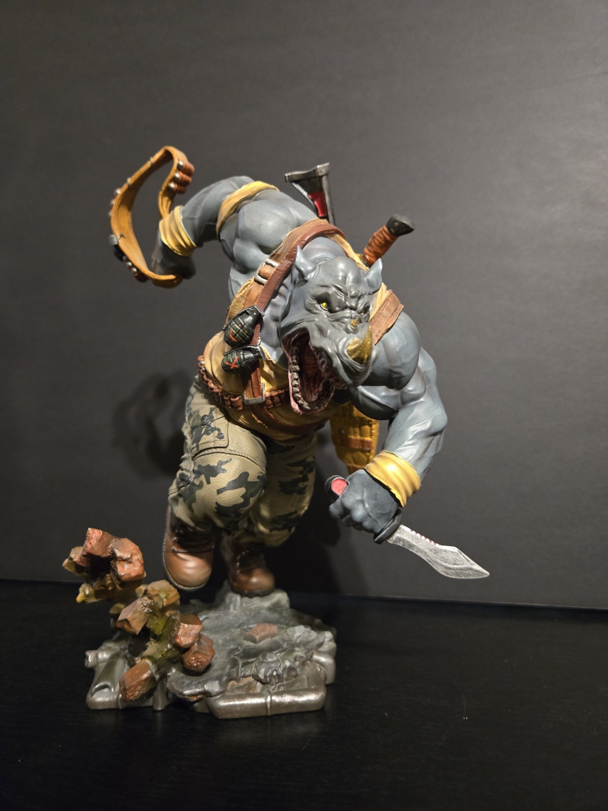 Iron Studios TMNT Rocksteady 1/10 Scale Statue Iron Studios TMNT Rocksteady 1/10 Scale Statue