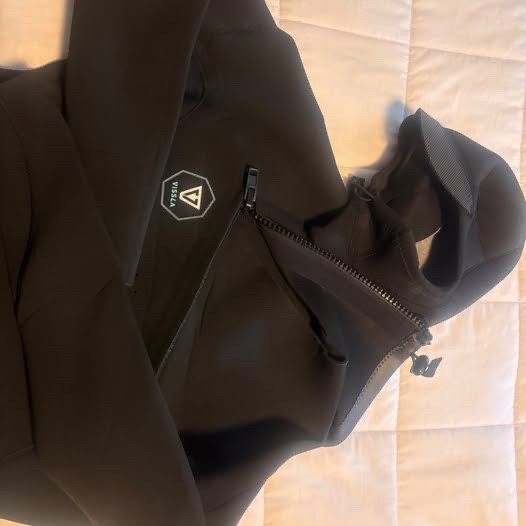 VISSLA 7 Seas Men\'s Hooded Wetsuit - Large/ Short 4:3