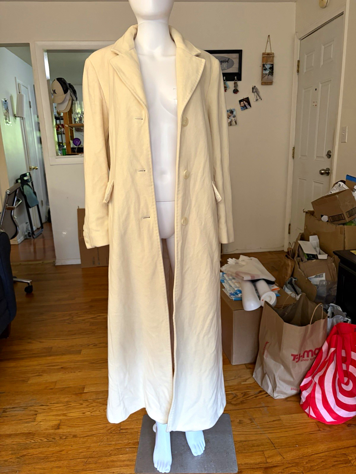 Vtg Marvin Richards Women’s Ivory Long Button Collared Lined Coat Size 6 Regular Vtg Marvin Richards Women’s Ivory Long Button Collared Lined Coat Size 6 Regular