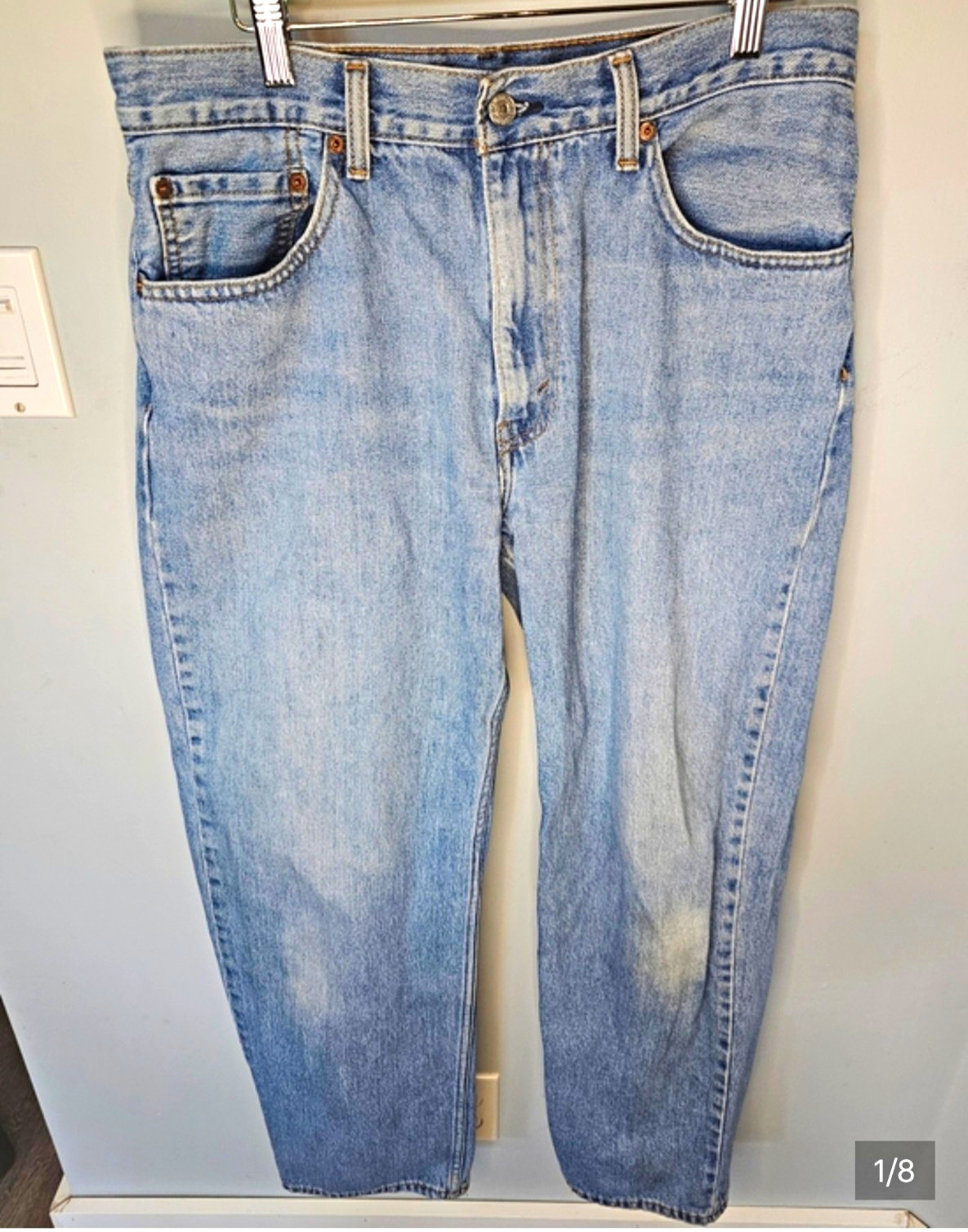 Levi\'s 550 Relaxed Fit Light Wash Blue Denim Jeans 33x32 100% cotton Levi\'s 550 Relaxed Fit Light Wash Blue Denim Jeans 33x32 100% cotton