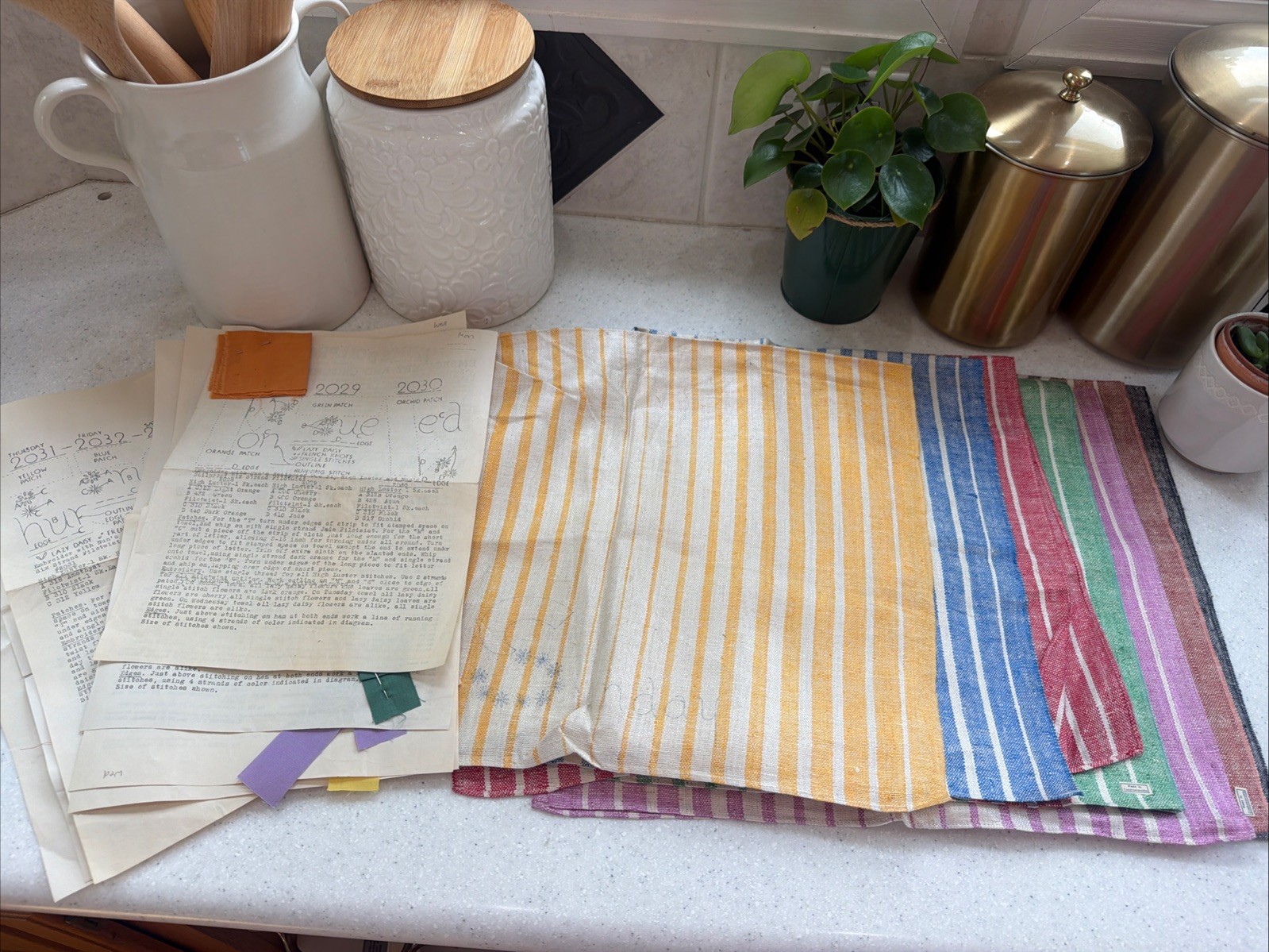 VTG 40’s Czech linen 7 Weekday dishtowel printed appliqué embroidery kit NOS