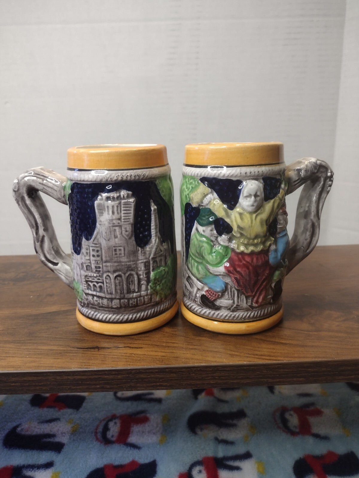 Set Of Two Vtg German Style Stein 5.5 Inch Made Japan Hand Painted Set Of Two Vtg German Style Stein 5.5 Inch Made Japan Hand Painted